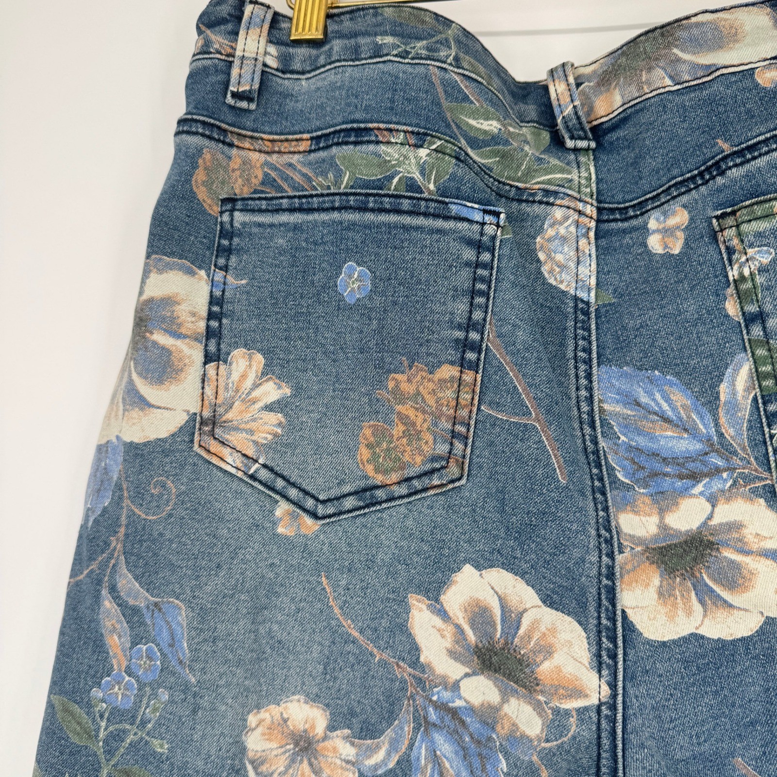 Flamingals Floral Denim Shorts XL Cotton Stretch Bermuda Cottagecore Botanical