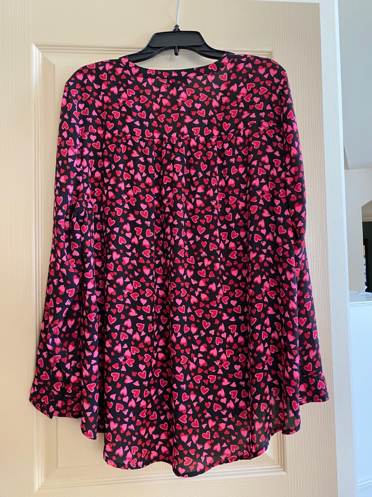 Torrid Top Blouse Womens 1x Heart Pink Black Georgette Business Casual Valentine