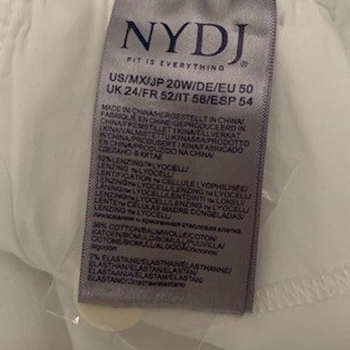 NYDJ Optic White Briella Chino Shorts Plus Size 20W Lift Tuck Stretch Twill