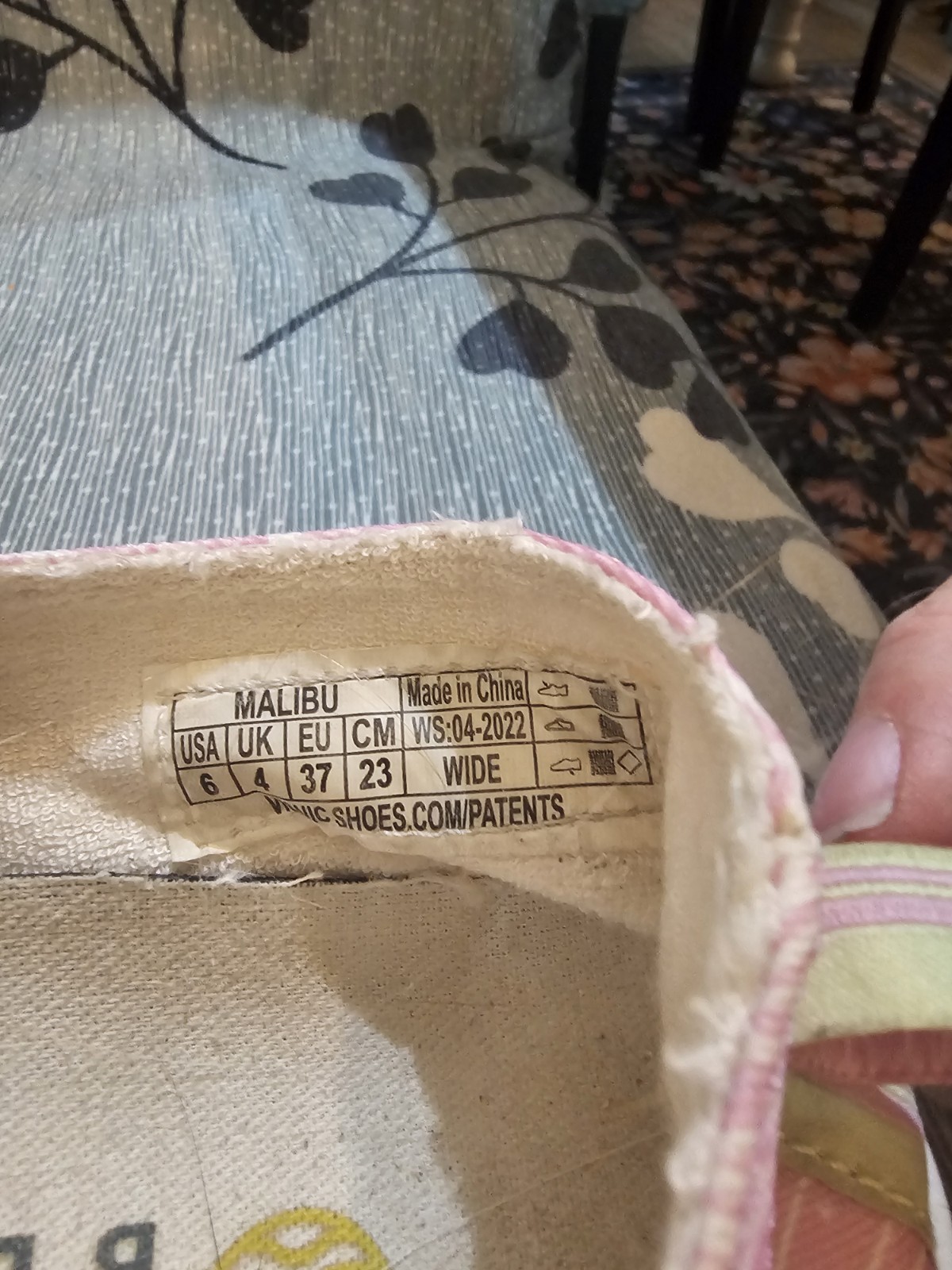 Vionic Malibu Women’s Canvas Slip-On Casual Shoes Wide US 6 EU 37 Pink Floral