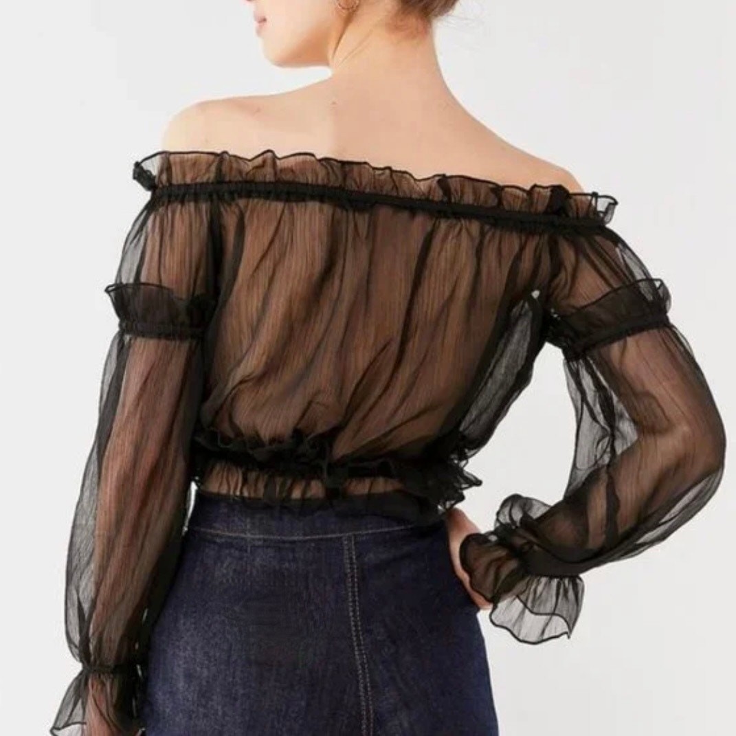 Lioness Stop Motion Sheer Off the Shoulder Top – Black – Size Small