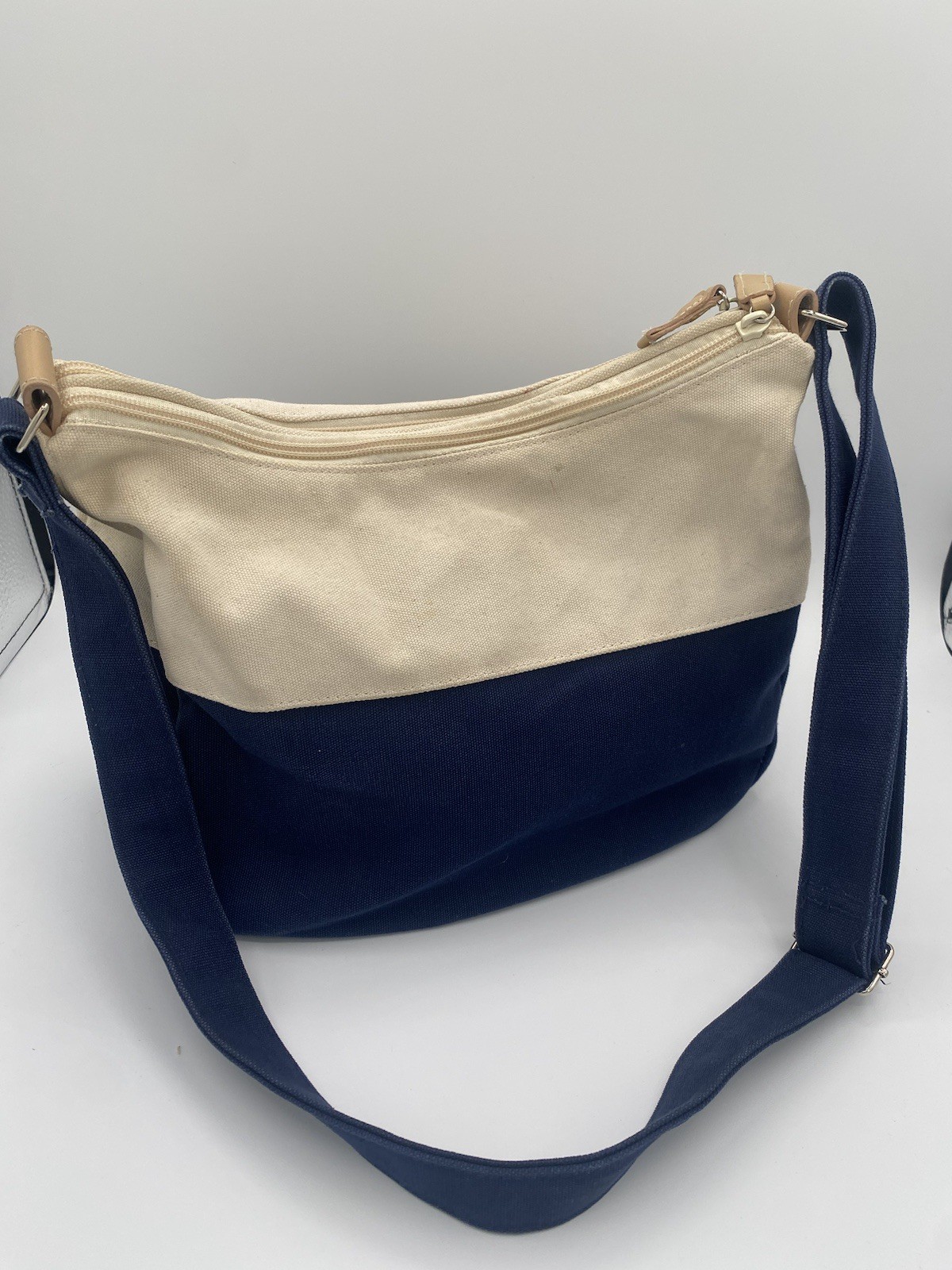 Croft and Barrow navy and cream canvas shoulder bag