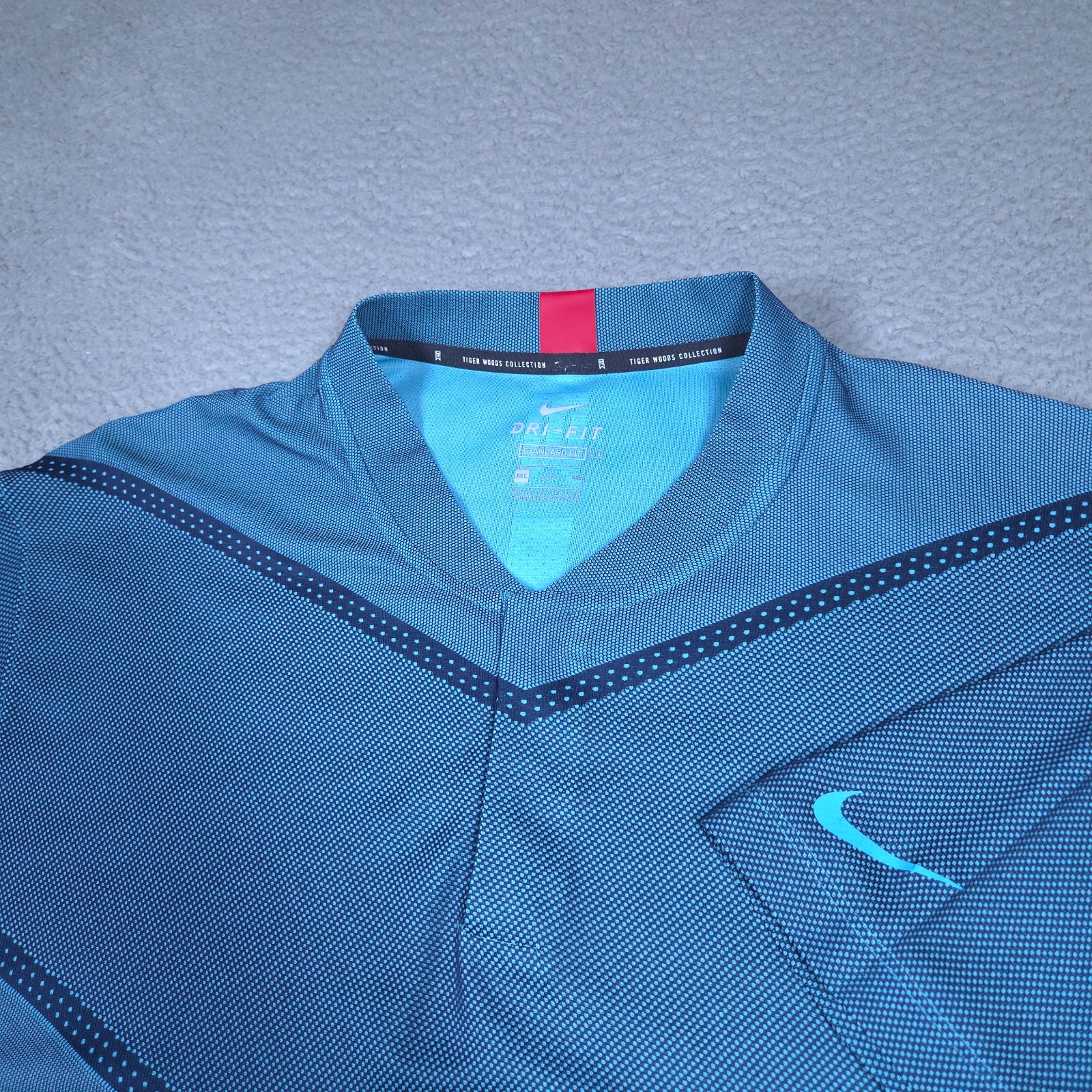 Nike Tiger Woods Collection Shirt Men’s 2XL Blue Blade Collar Chevron Golf Polo