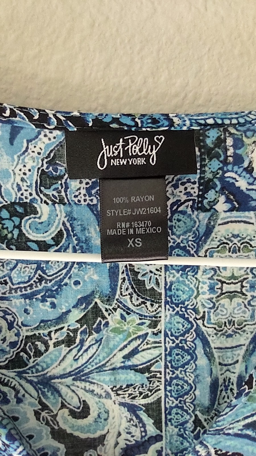 Just Polly New York Blue Paisley Rayon V-Neck 3/4 Sleeve Blouse XS