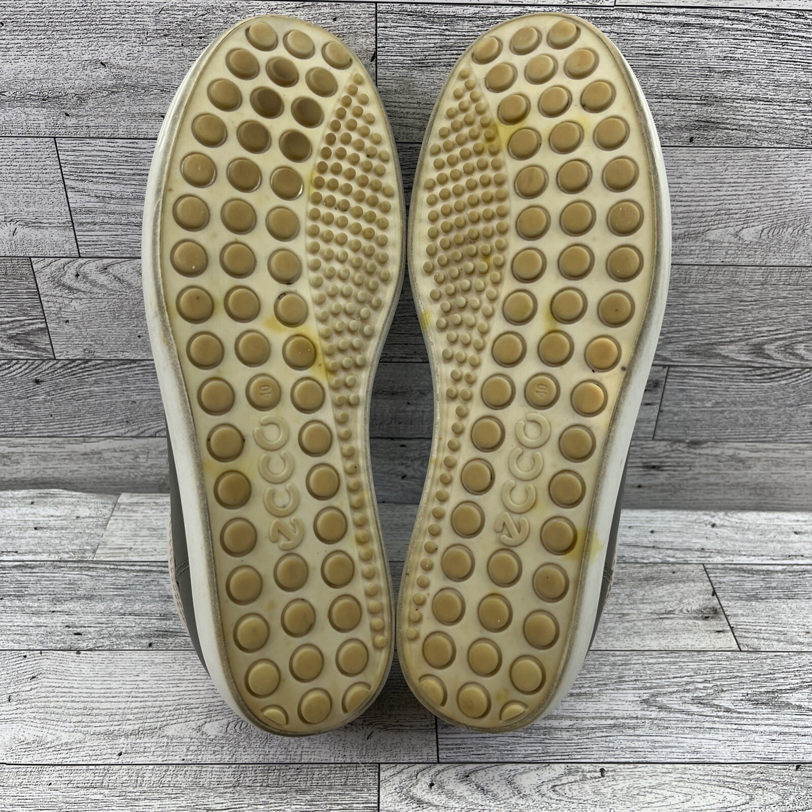 Ecco Soft 7 Gray Leather Shoes Sneakers Women Size EU 40 US 9-9.5