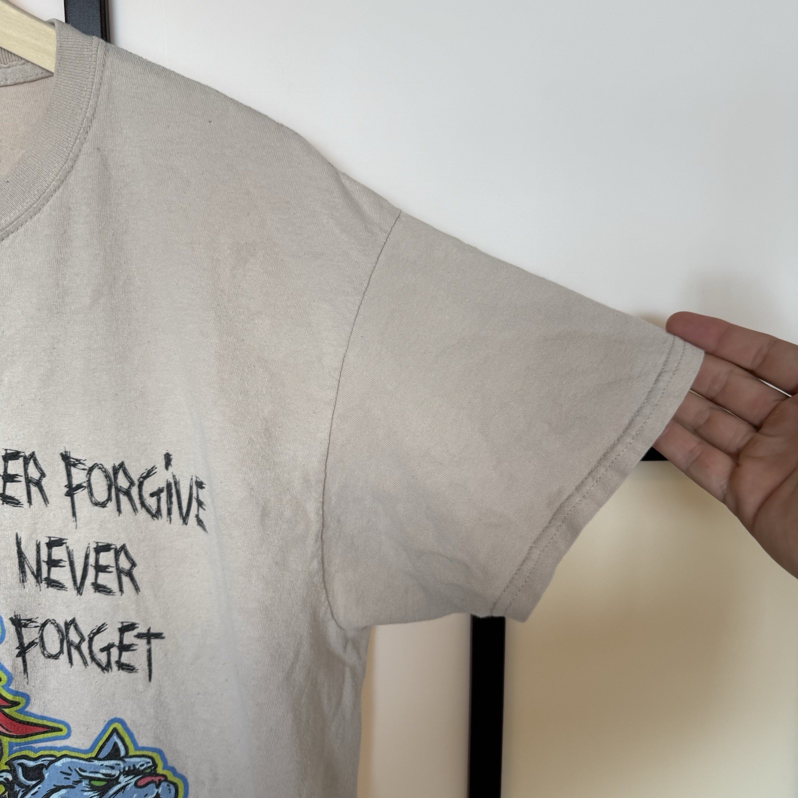 Broken Promises WORST IN ME TEE SAND size large 100% cotton Never Forgive forget