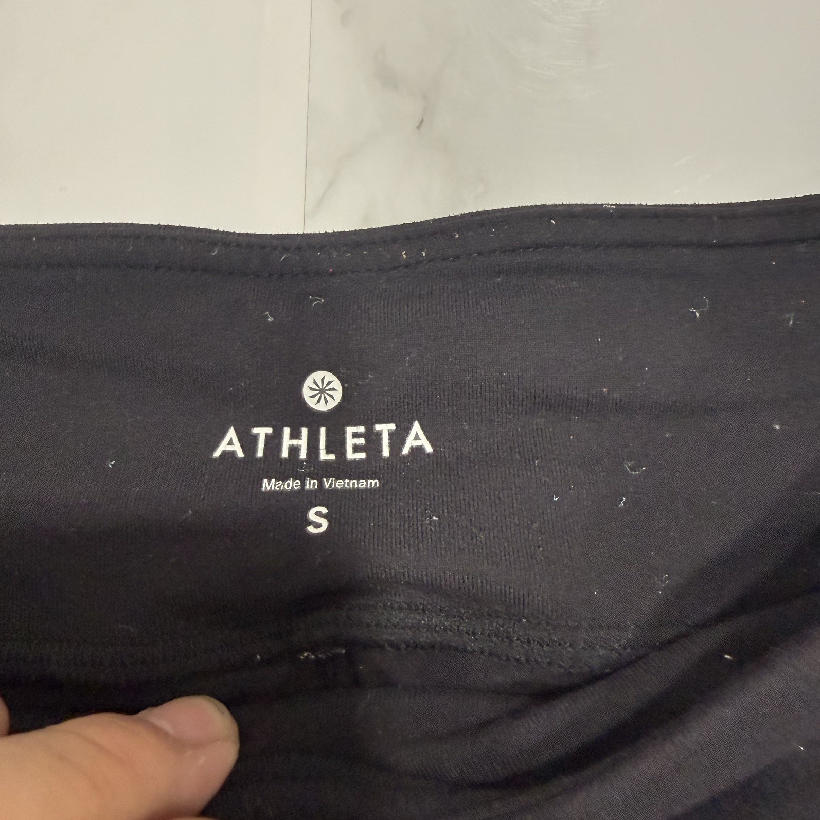 ATHLETA Salutation Stash Pocket II Capri Leggings lot of 2 Size small Nylon Span