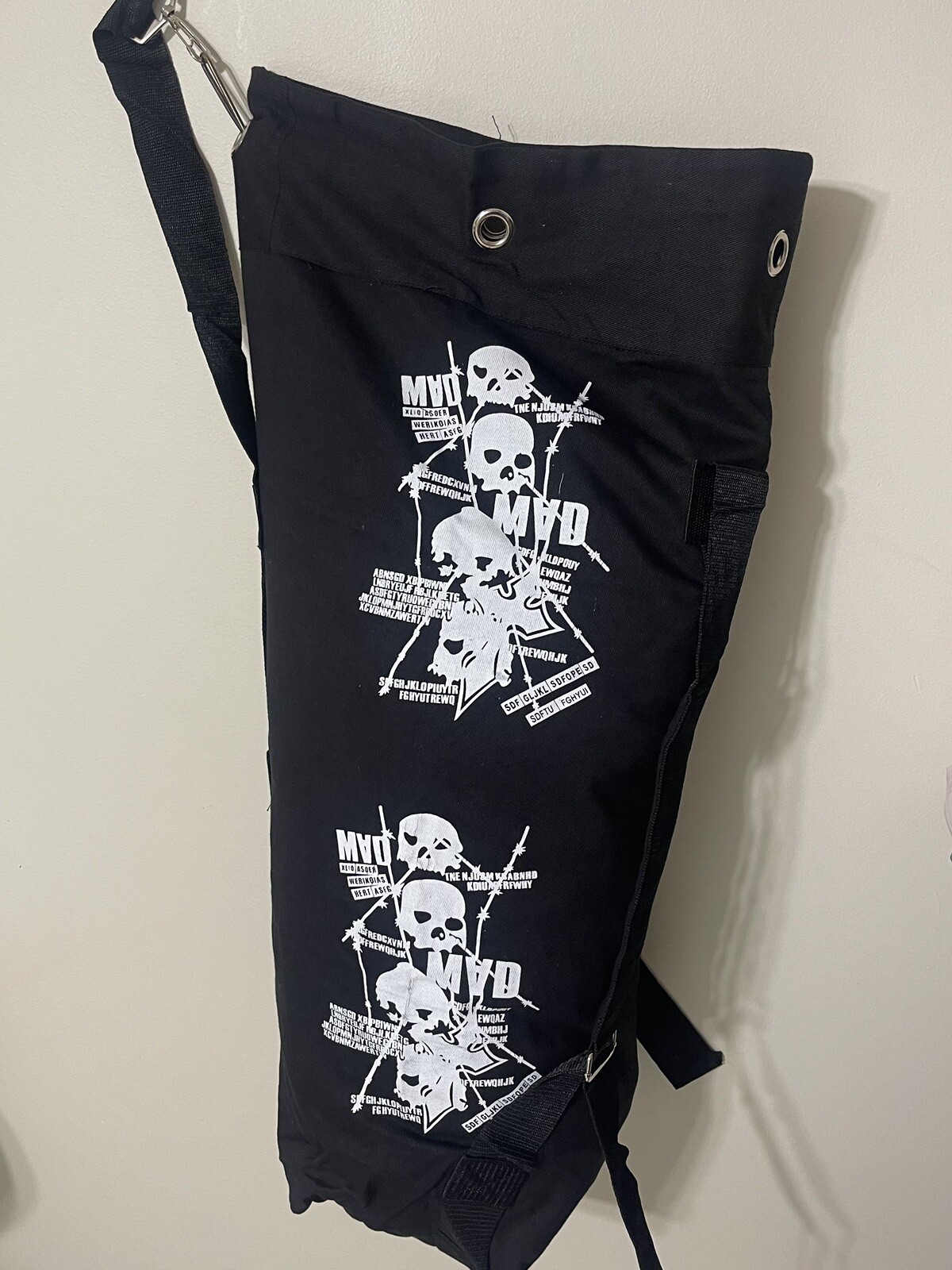 Army Military Top Load Duffle Bag W/ Shoulder Straps Black Skull Print 33” Large