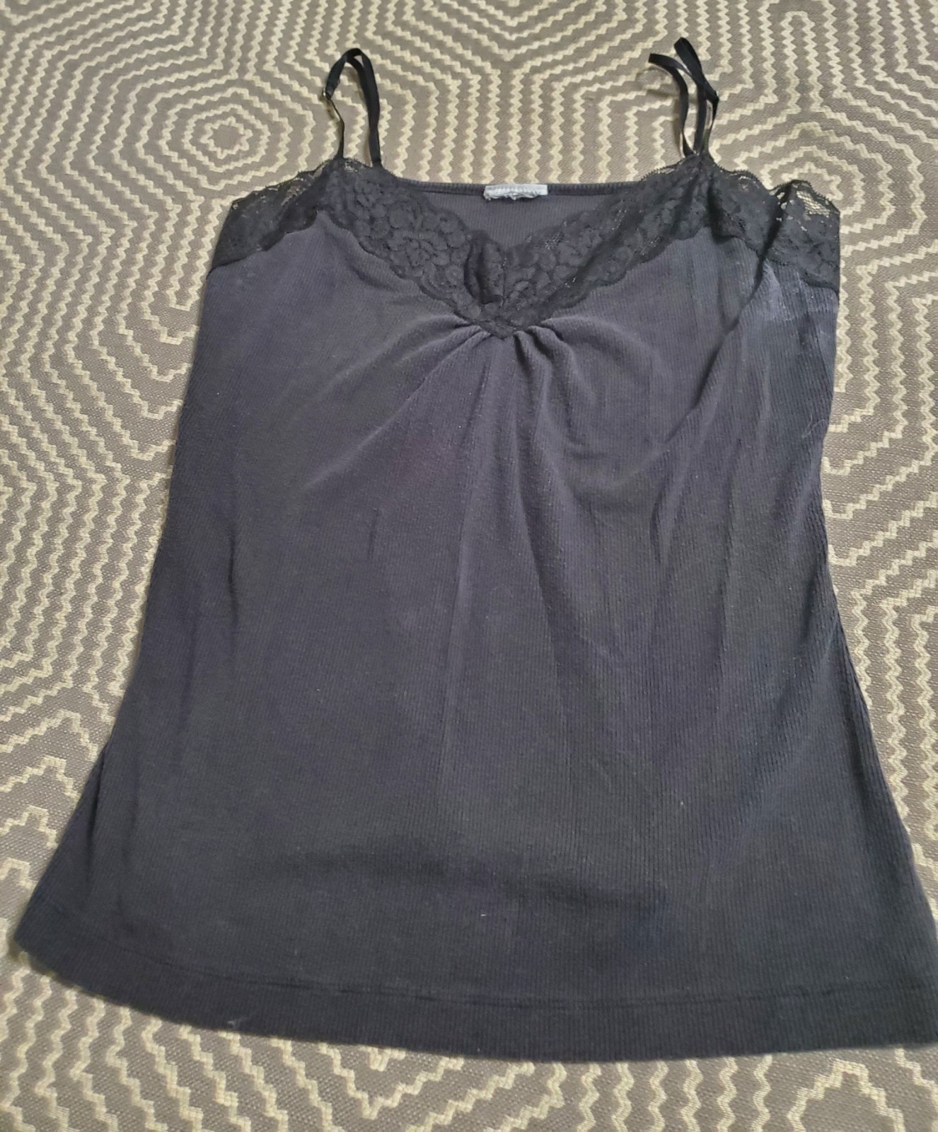 Lyaner Womens Lace Trim V-Neck Camisole Adjustable Strap Undershirt Tank Small