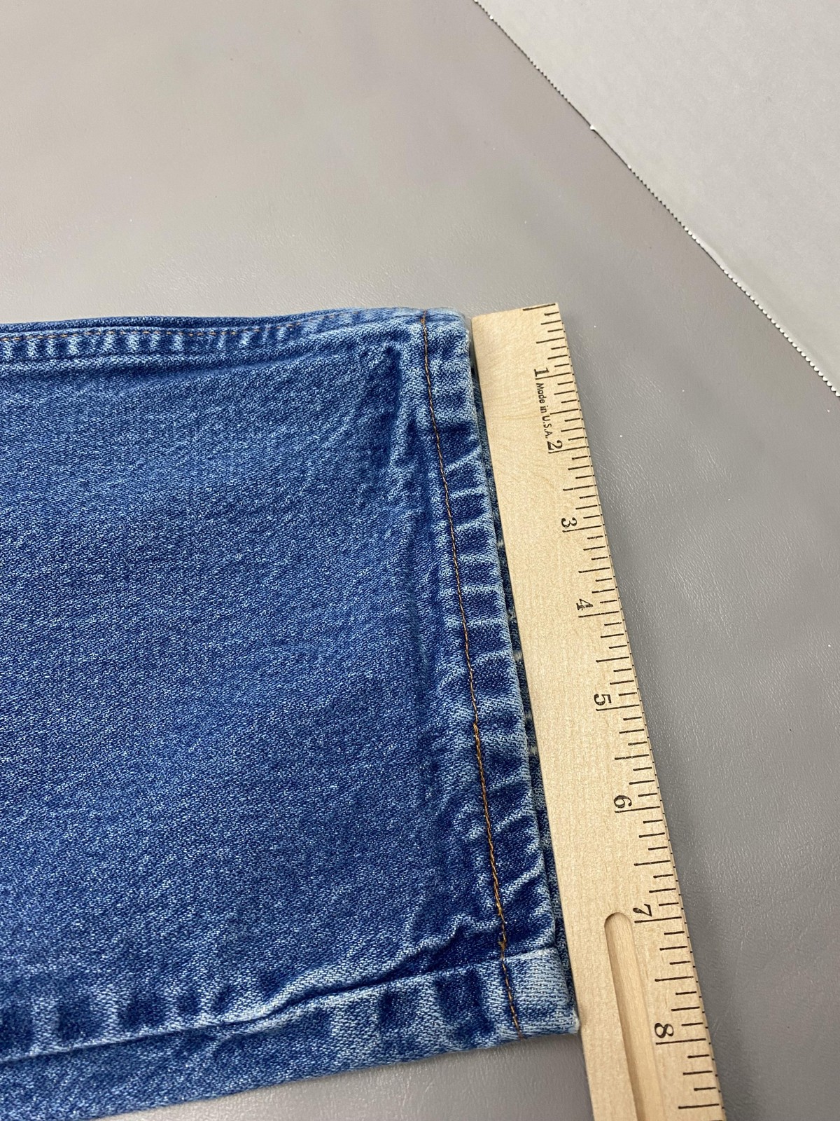 Jeans Mens 32×32 Blue Medium Wash Straight Denim Pants Distressed Cotton Pockets