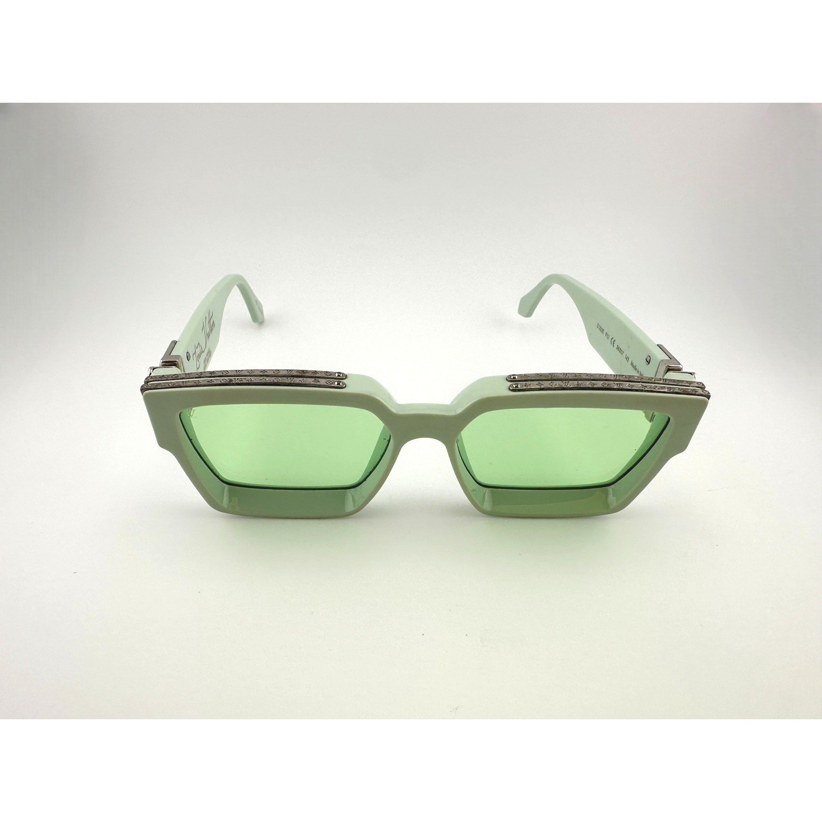 RARE Mint Green Louis Vuitton Sunglasses 1.1 Millionaires Z1325E
