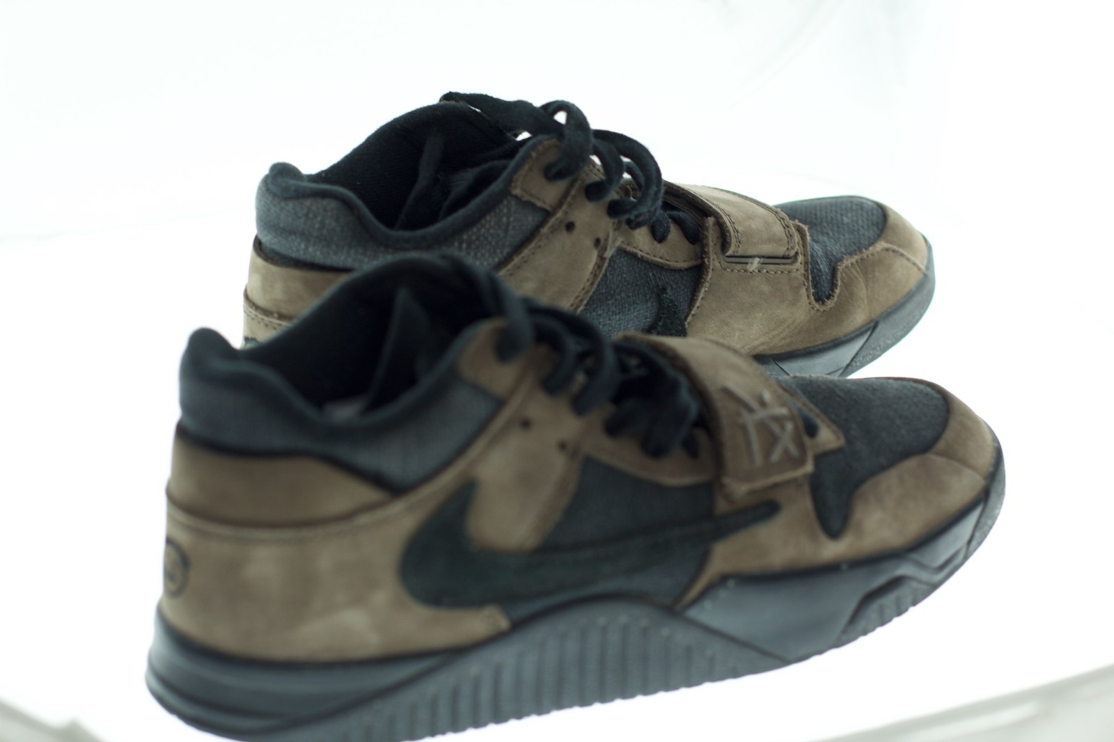 Size 7 – Travis Scott x Air Jordan Jordan Jumpman Jack TR Dark Mocha