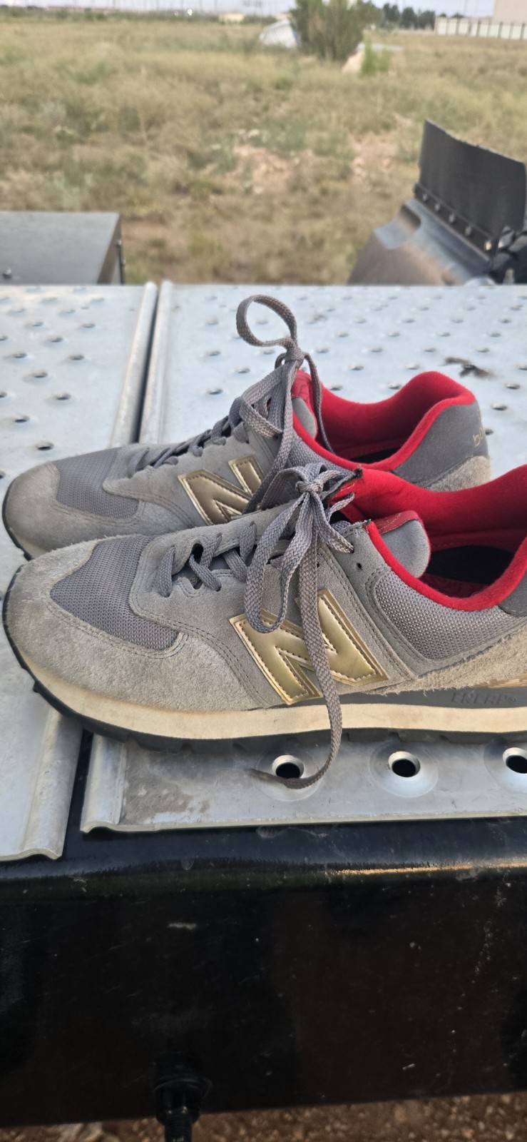 Size 10.5 – New Balance 574 Castlerock GoldSKU: ML574DYK