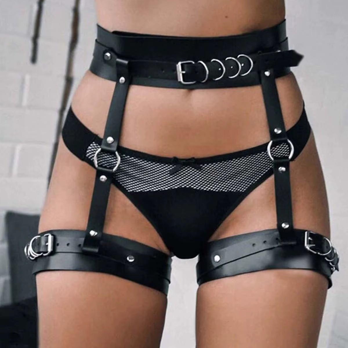 Sexy women Harness Garter Harness Adjustable Studded Decor Leg Harness Garter