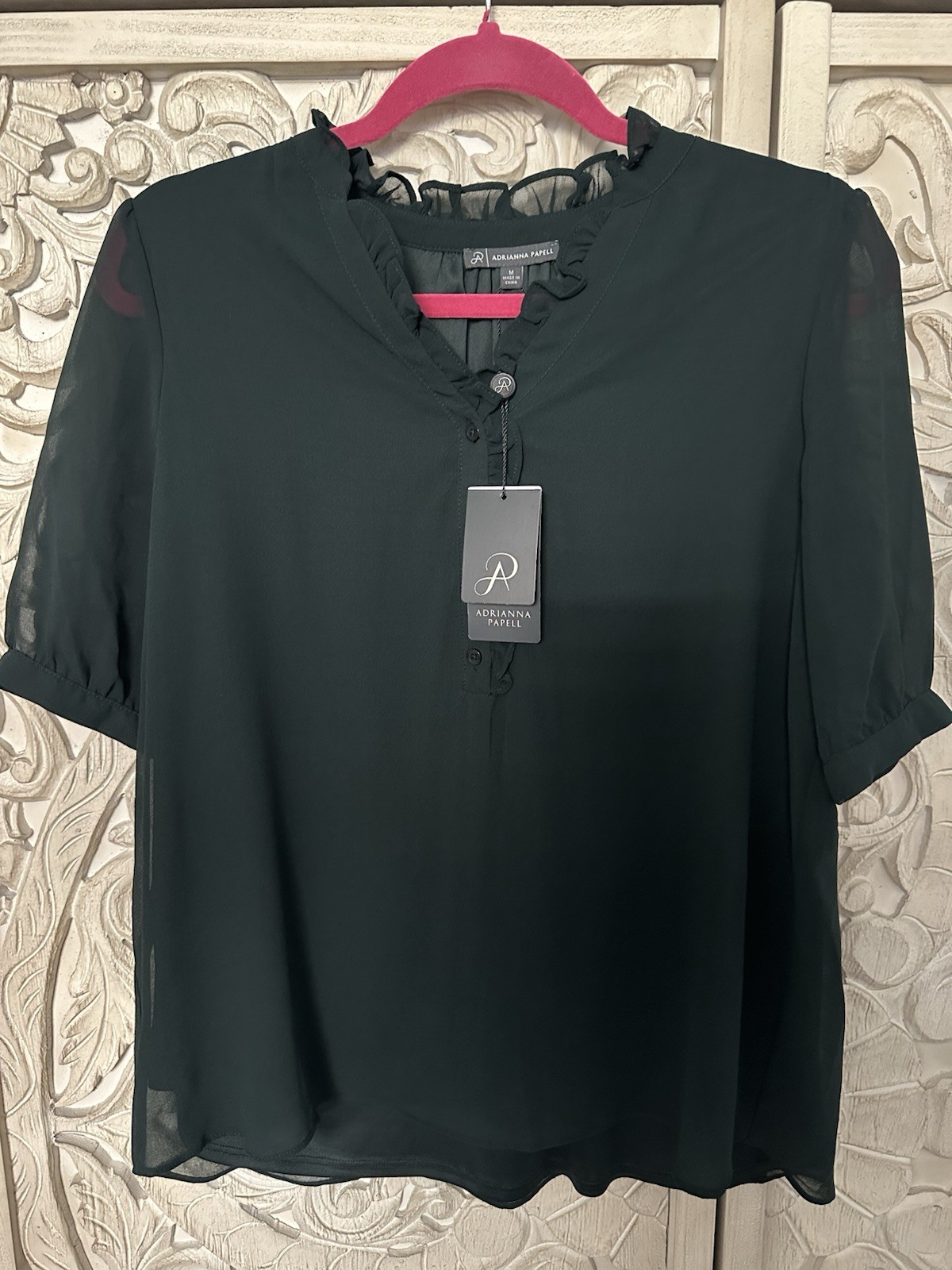 Adrianna Papell Women’s M Black Solid Chiffon V-Neck Short Sleeve Button Blouse