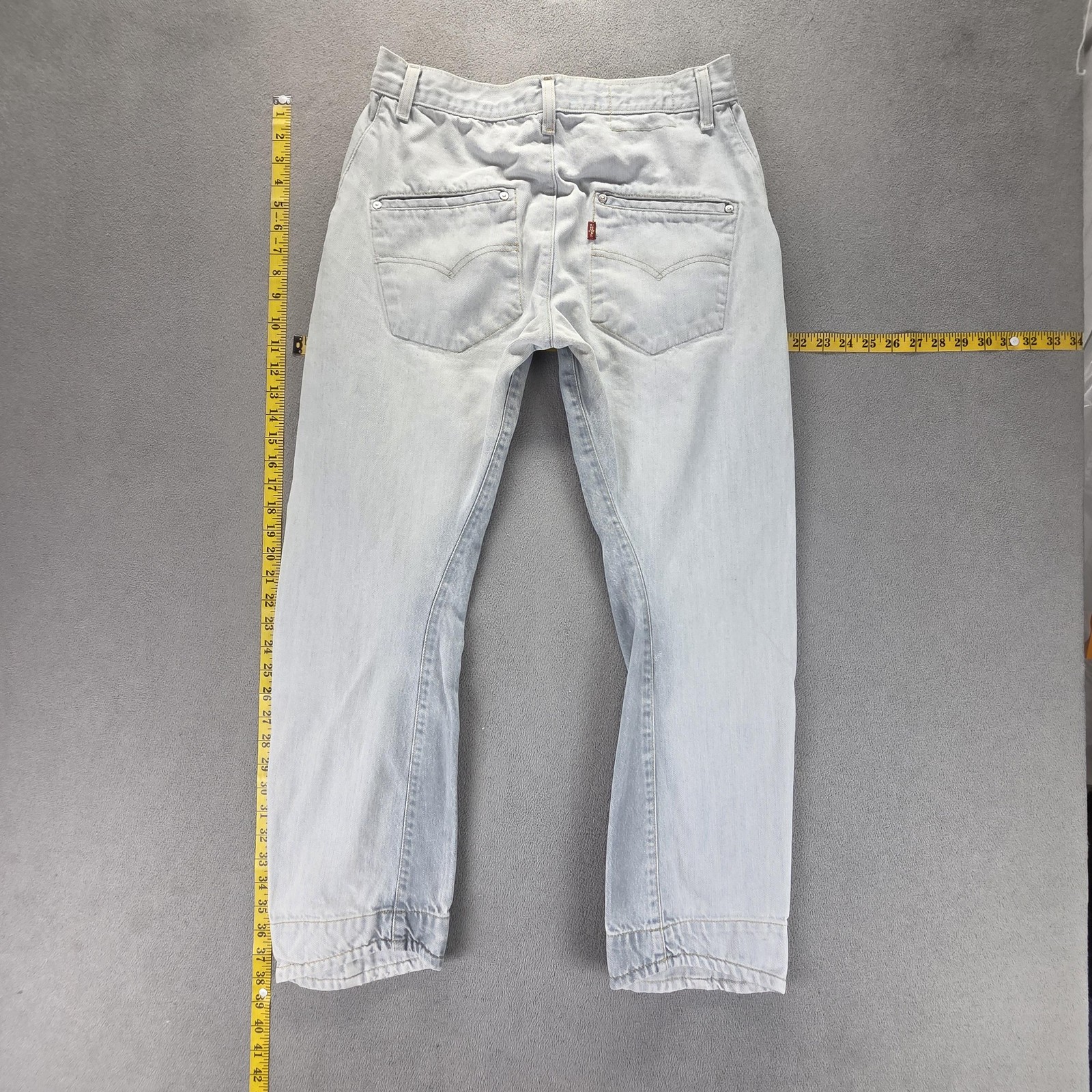 Vintage Levis Engineered Jeans Mens Blue Light Wash Twisted Zip Fly Fits 30×28