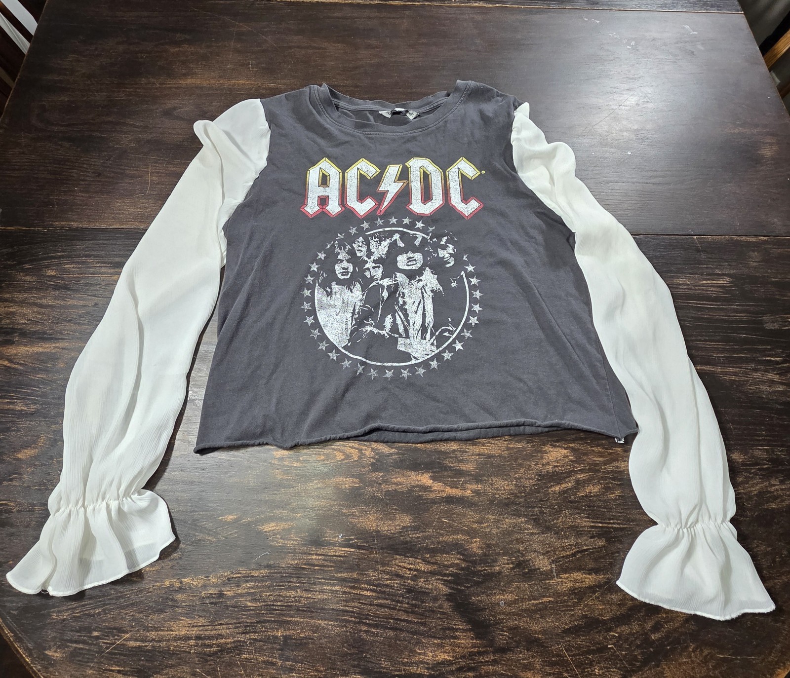 Elizabeth And James Women’s DIY AC/DC Cropped Long Sleeve Shirt Size Medium