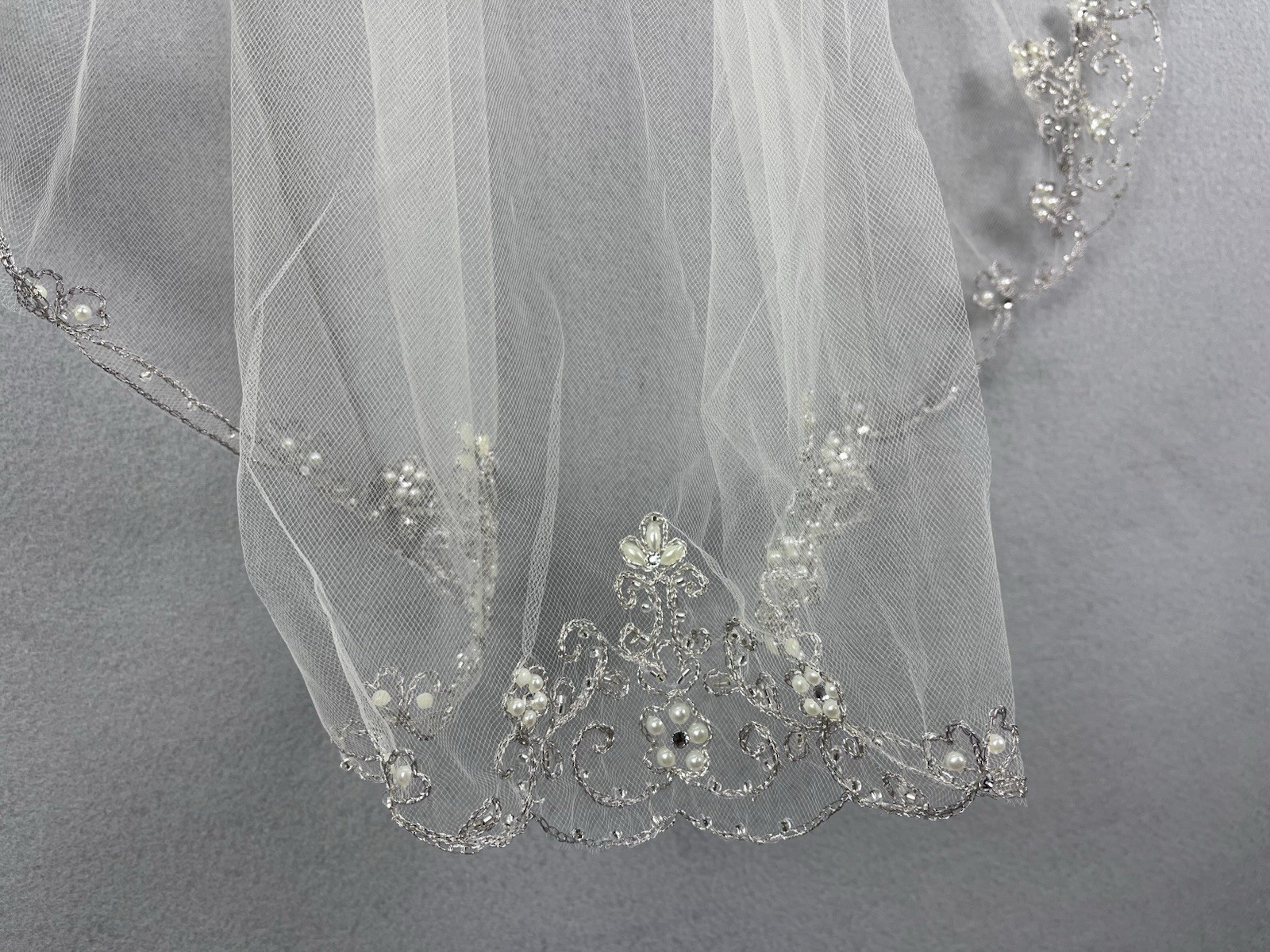 NEW NWT Unused Davids Bridal Veil 40” Inches Champagne Wedding Embroidered Pearl