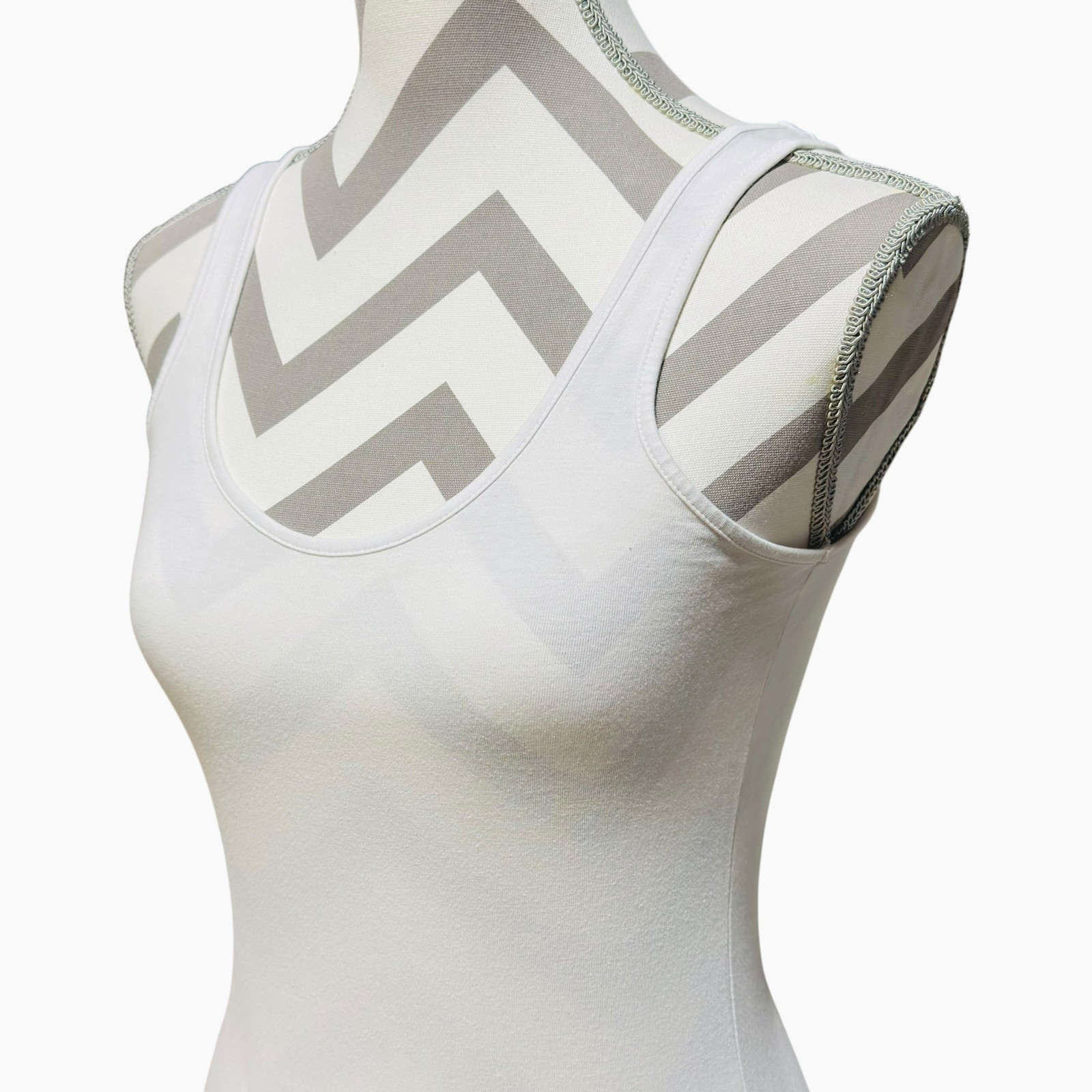Women’s White Camisole Tank Top Size Medium Cotton Basic Undershirt