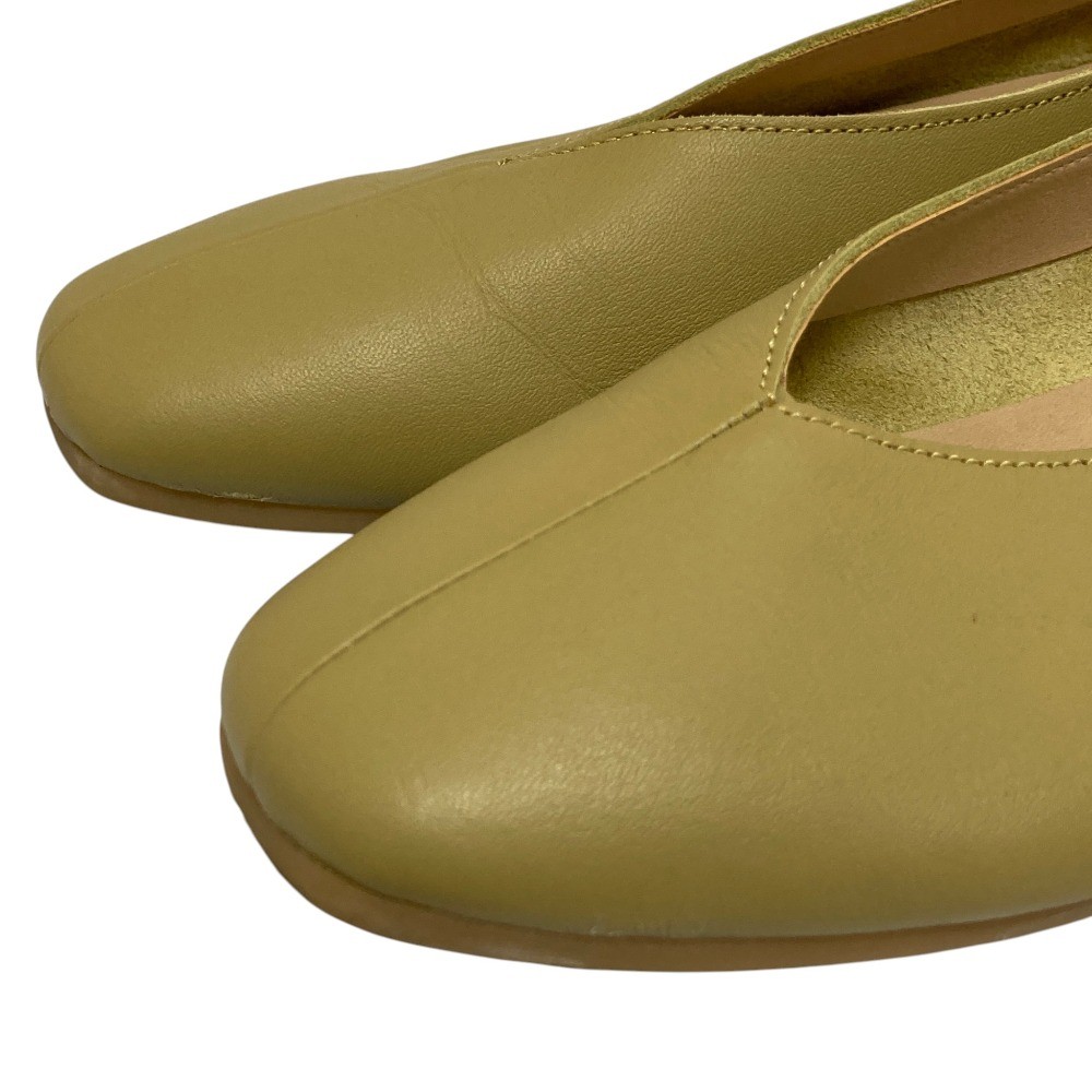 Recipe V-cut square soft leather flat shoes, 9.1″” in yellow-green. Women USED