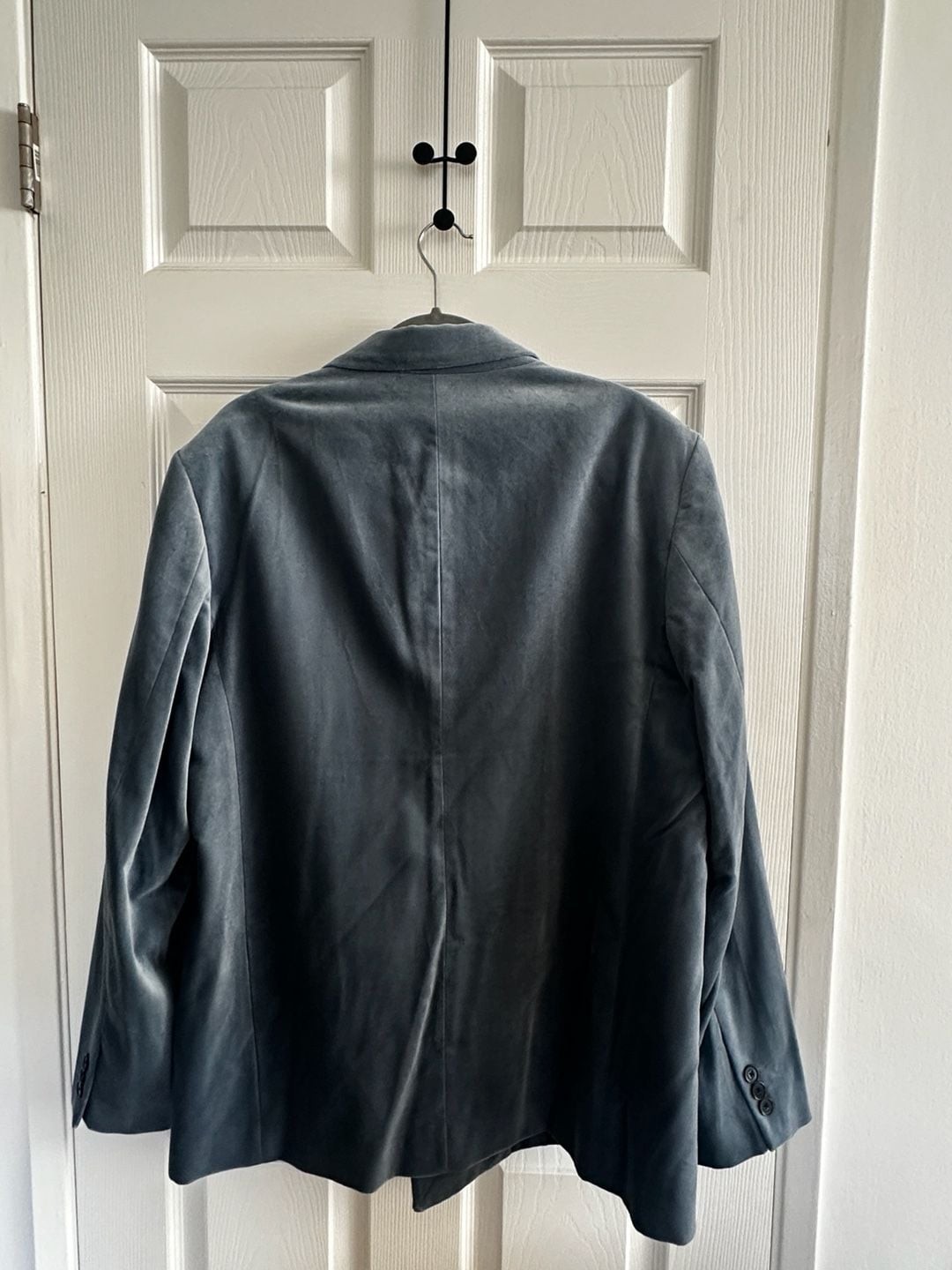 Zara Men’s Blue Velvet Double-Breasted Blazer