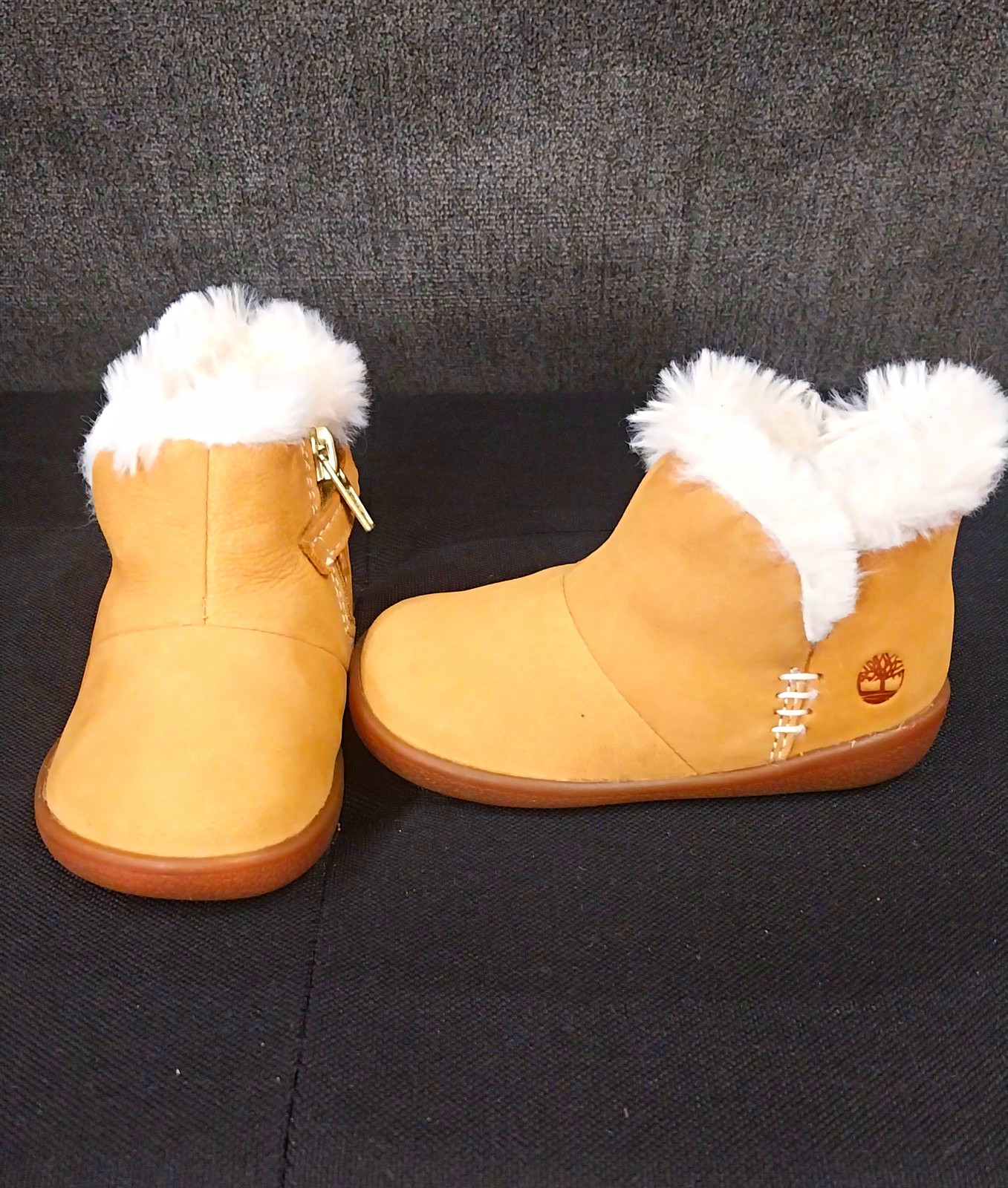 Timberland Suede Baby Bootie US 4 Beige Faux Fur Trim Side Zip Rubber Sole