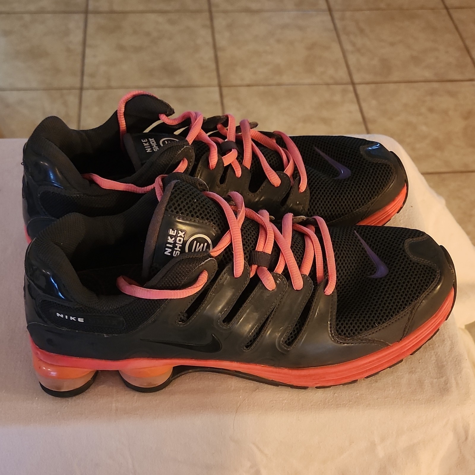 Nike Shox Men’s Black Pink Orange Mesh Breathable Low Top Athletic Sneakers