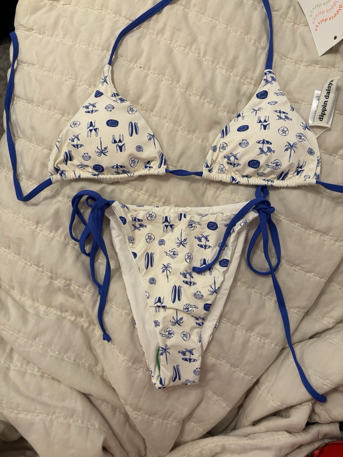 Dippin Daisys- local only White/Blue Print Triangle Tie Lined Bikini M NWT