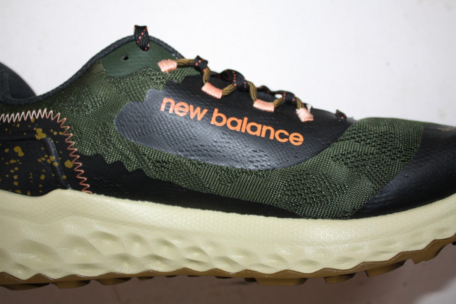 New Balance Fresh Foam Garoé Trail Running Shoes Mens 11.5 Kombu Cayenne 2023