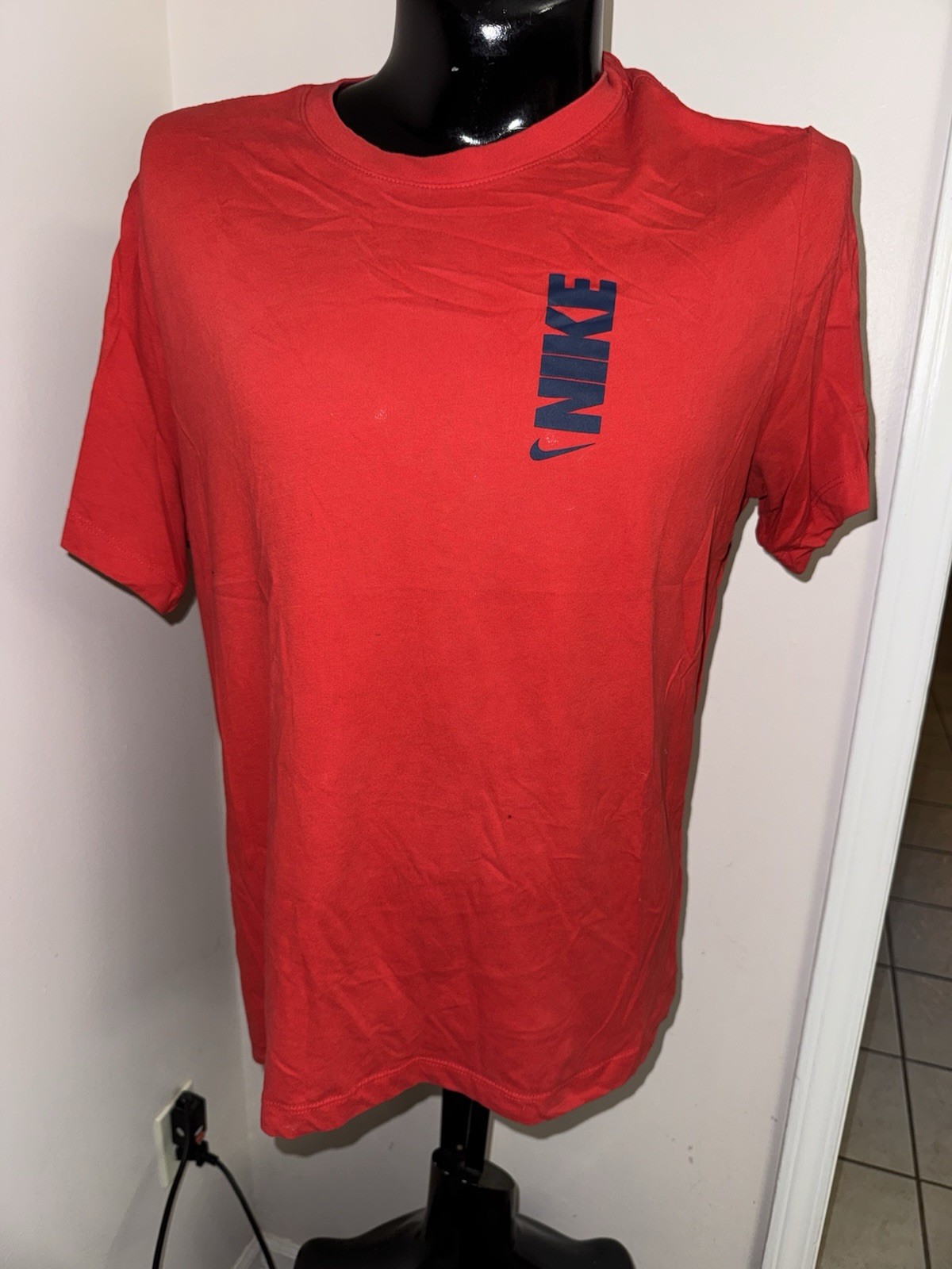 Nike Men’s T-Shirt Athletic Big Letters Short Sleeve Red Crew Neck XL