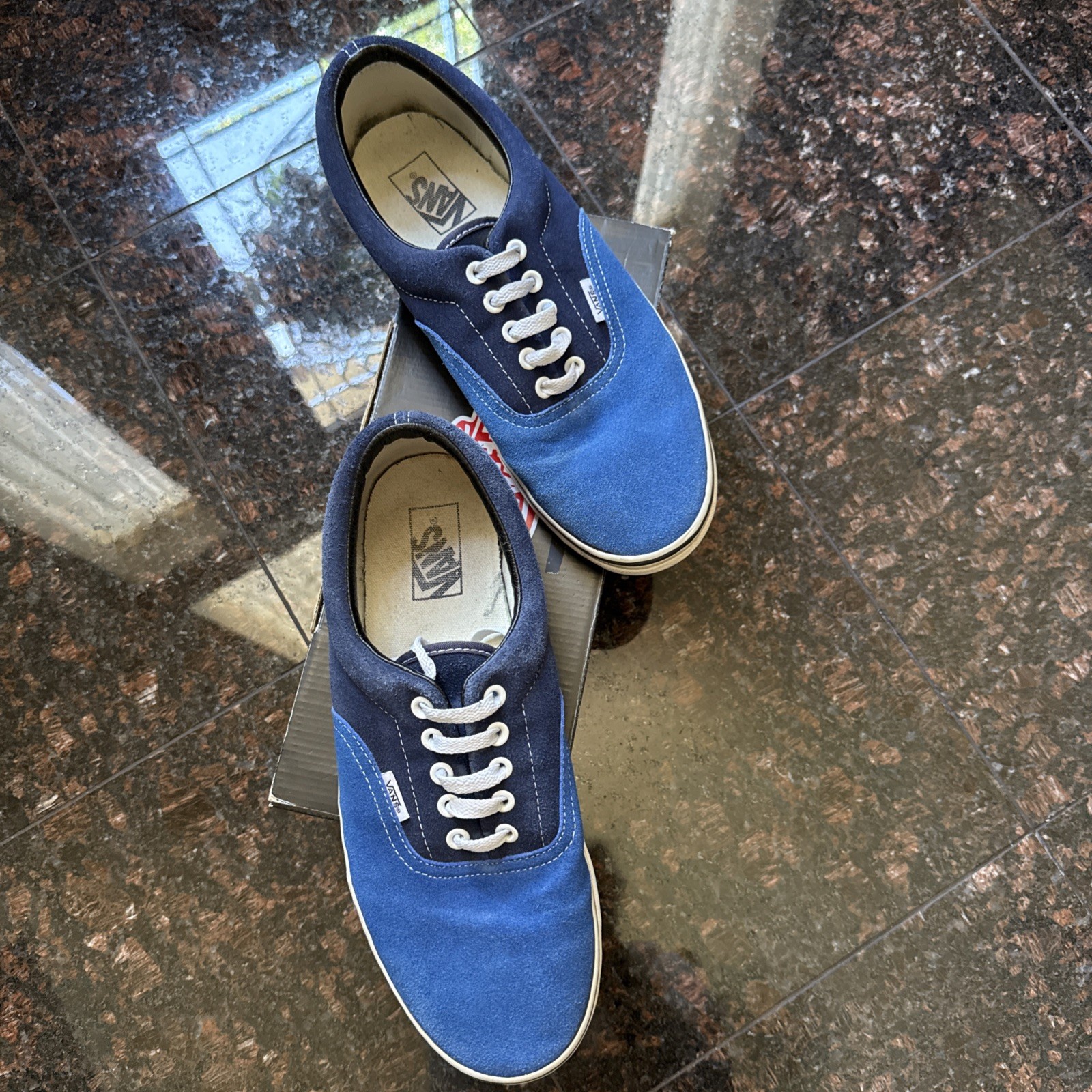 Vans Era Corduroy – 2 Tone Blue Size 10 In Box
