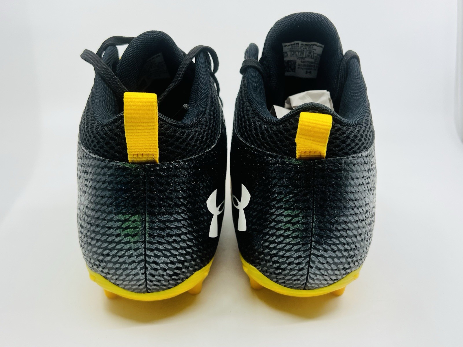 Size 12.5 Under Armour Spotlight Football Cleats Black Yellow 3023963-009 Men