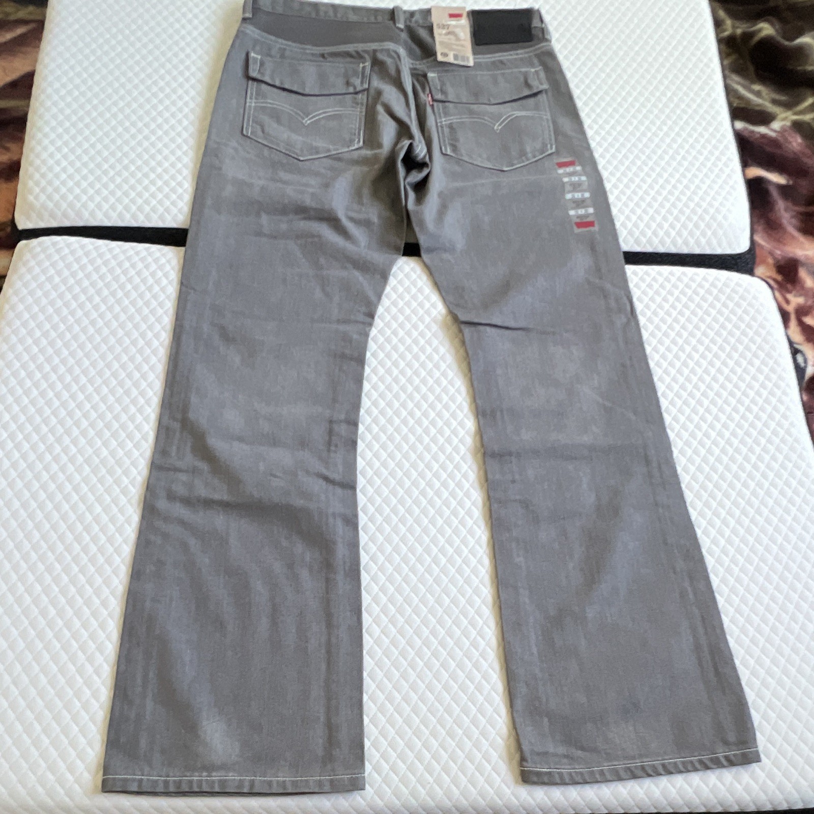 Levi’s Men’s Gray Bootcut Jeans Slim Fit Low Rise Cotton Denim 5-Pocket