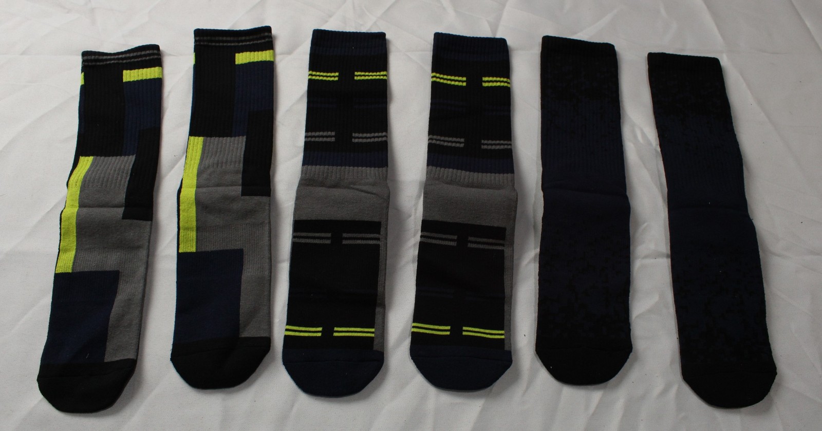 Pair Of Thieves Men’s 3 Pack Cushion Crew Socks BL1 Navy/Lime Size 13-15