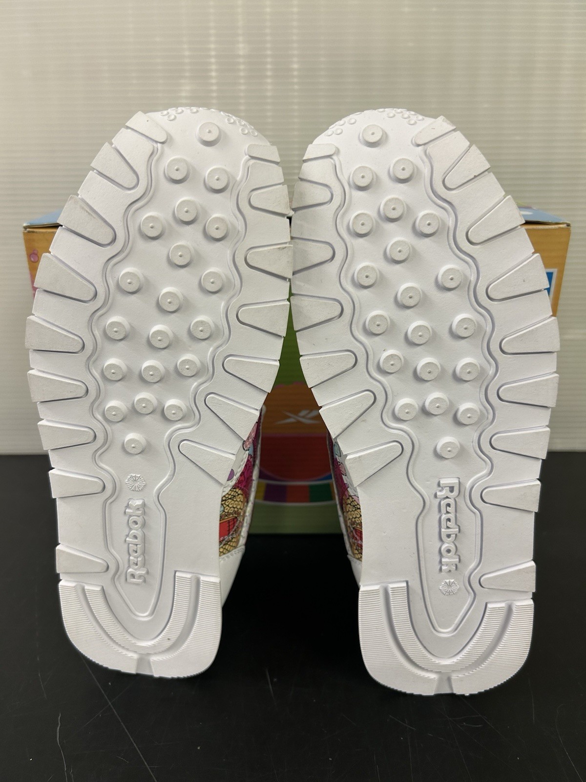 Reebok Candy Land Classic Leather GS Size 6 Shoes (Big Kids)