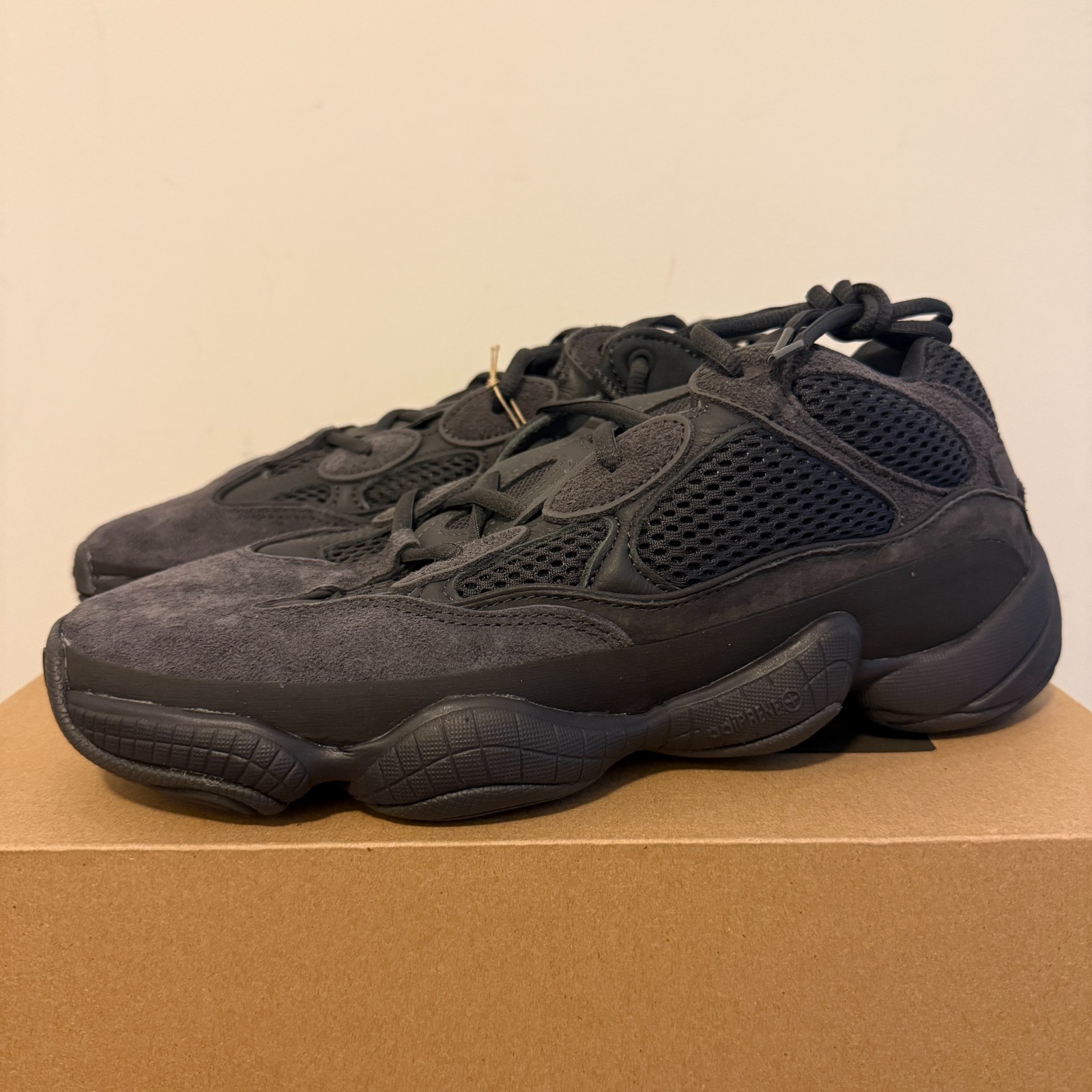 adidas YEEZY 500 Utility Black F36640 Kanye West YE Men’s sz. 9 DS New