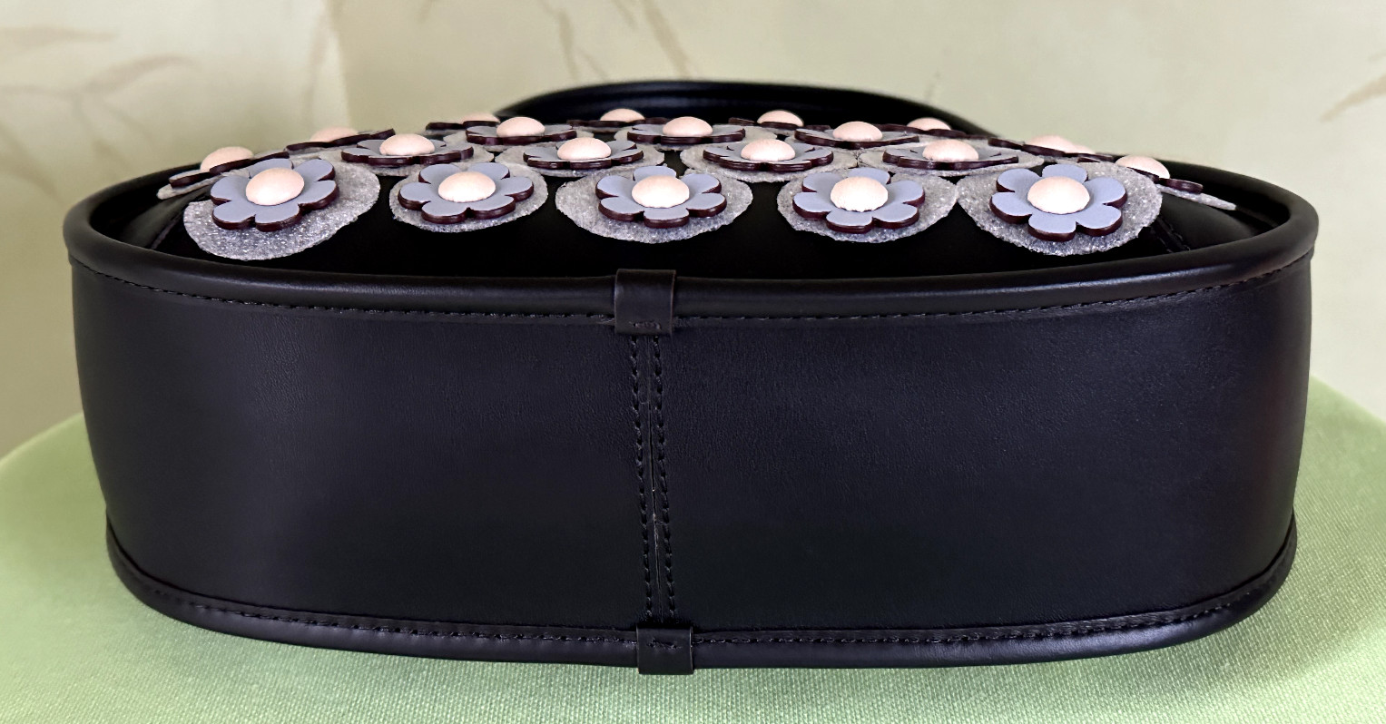 COACH COACHTOPIA ERGO BAG w/MINI FLOWER APPLIQUE:NWT BLACK/ICE BLUE CR438