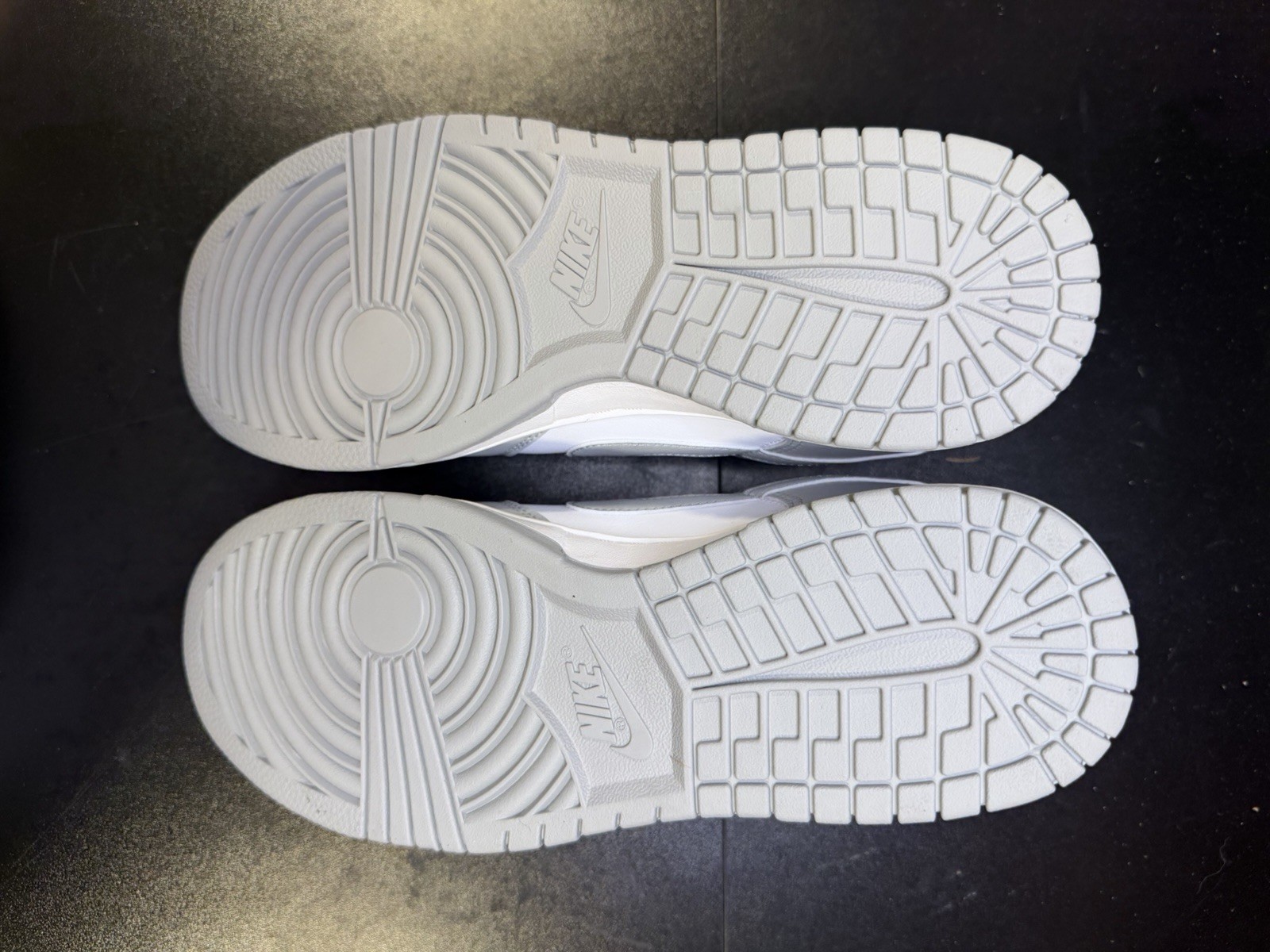SIZE: 9M Nike Dunk Low White/Light Smoke Grey Leather Lace Up Low Top Men’s