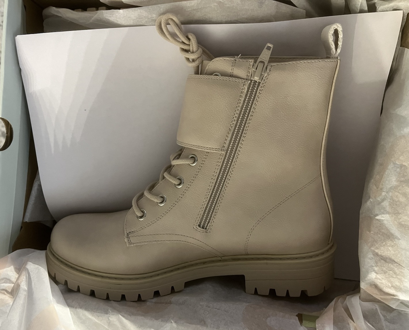 SO® Monk Women’s Boots Size 8 Or Size 8.5. Please Choose Size