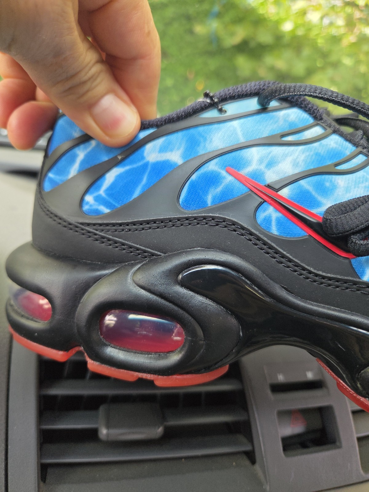 Nike Air Max Plus TN Tuned Shark Attack Baltic Blue Black HQ3824-001 Men’s 9