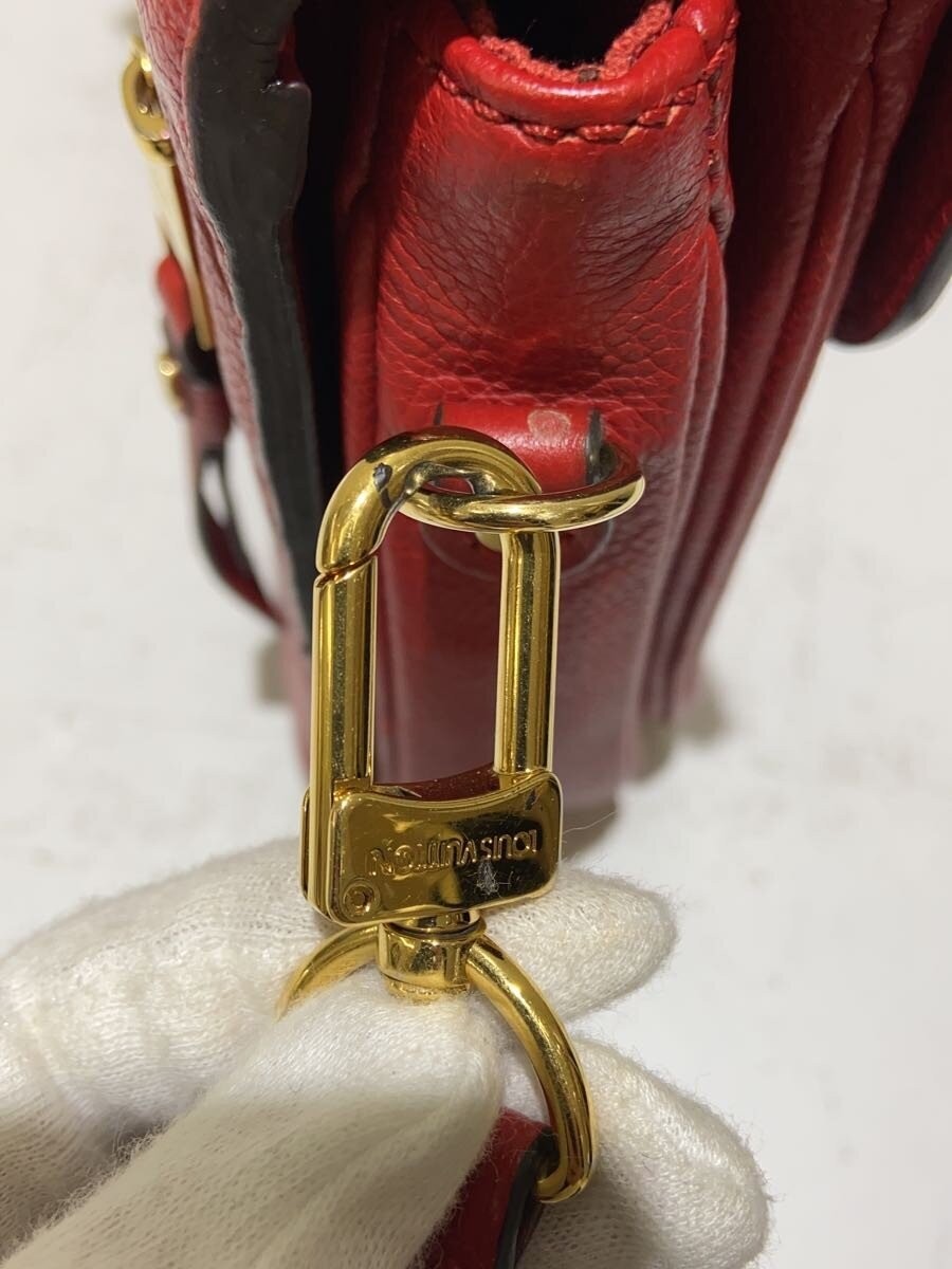 LOUIS VUITTON Pochette Metis MM Hardware Scratches Corner Wear Edge Damage Bag L