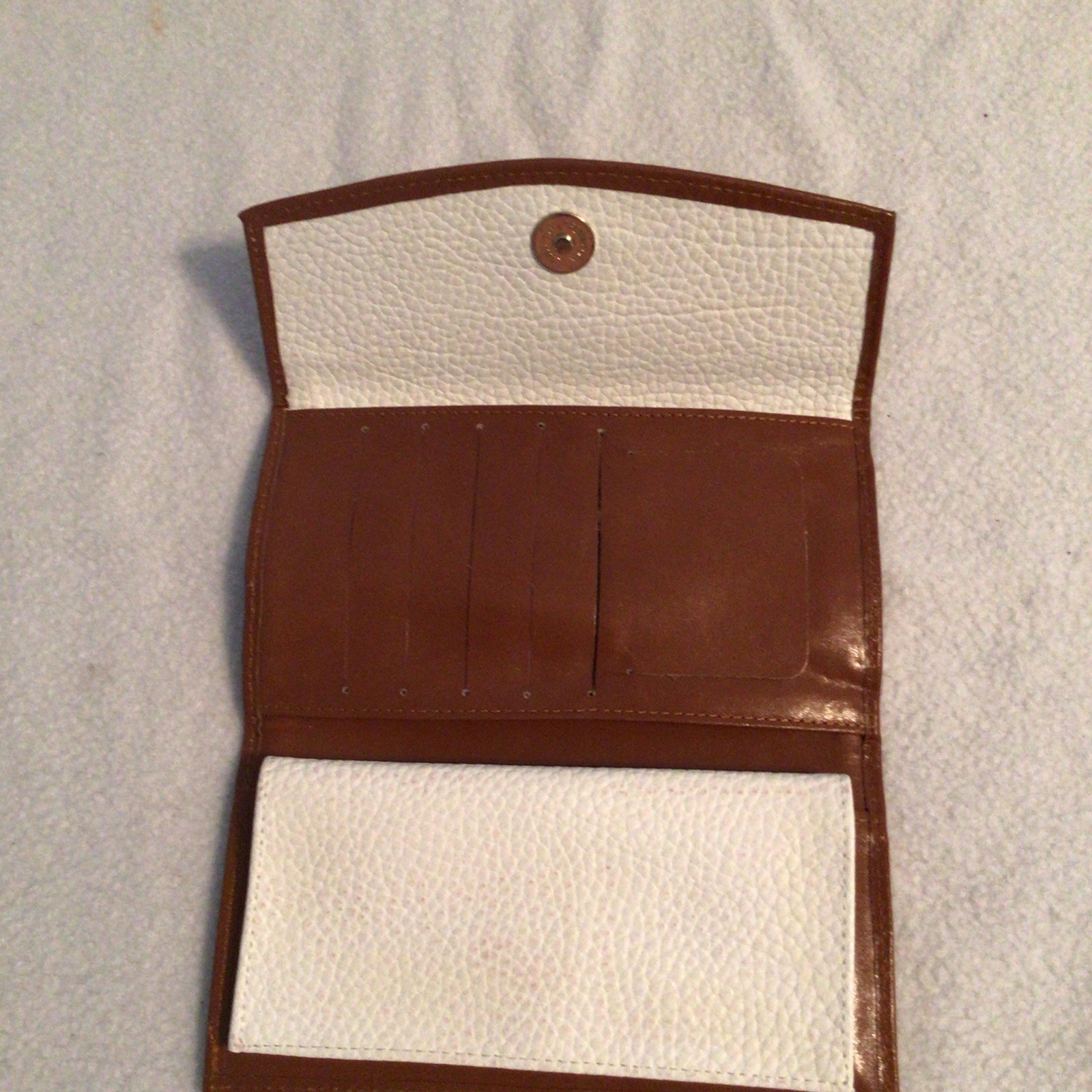 Dooney & Bourke White Brown Folding Wallet Snap Closure Card Slots Zip Coin