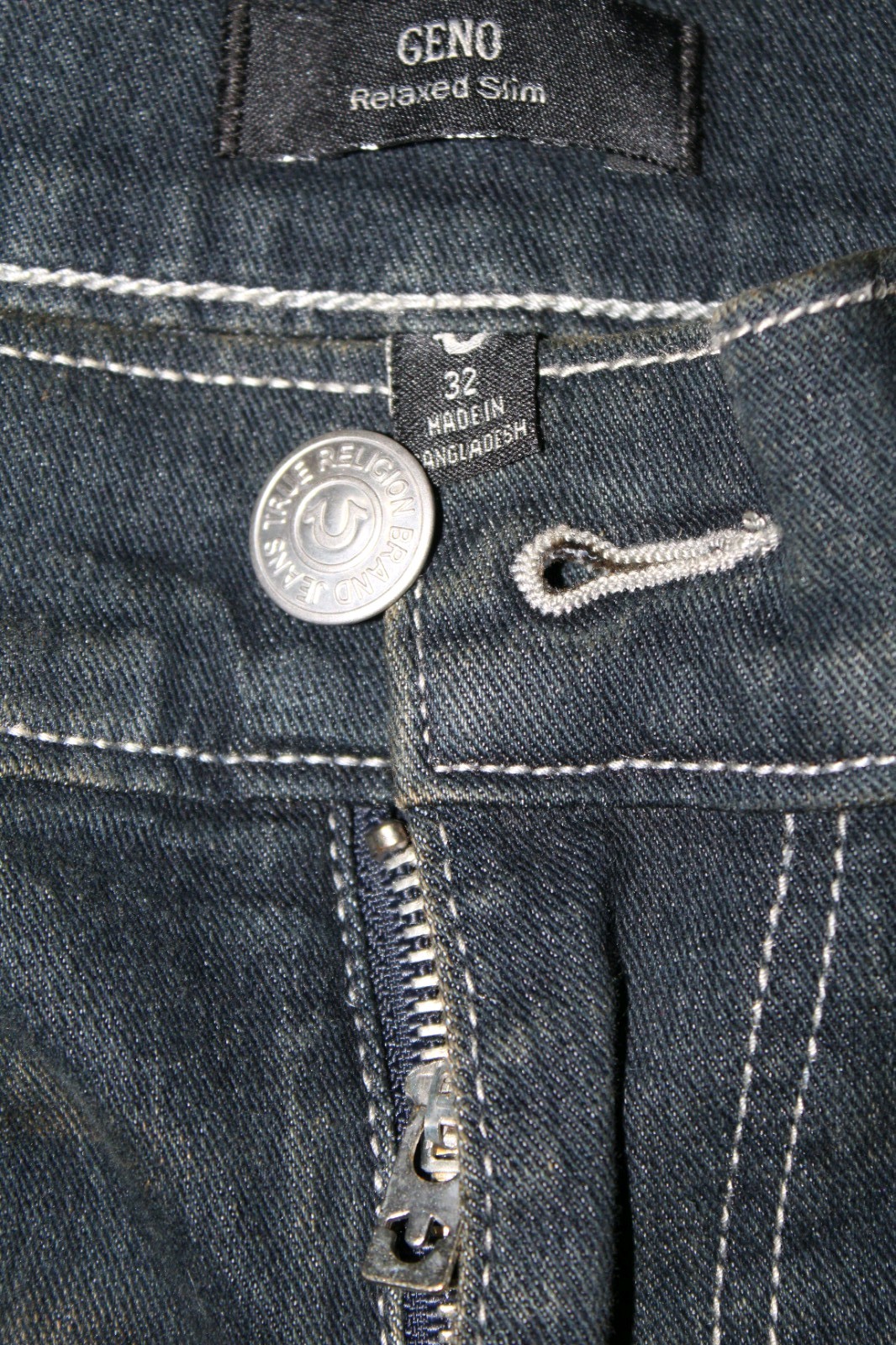 True Religion Men’s Jeans size 32 Relaxed Slim