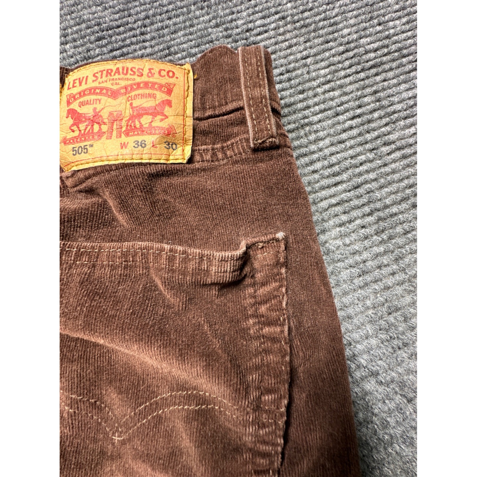 Levi’s 505 Regular Fit Corduroy Pants Mens 33×28 Brown Straight Leg Stretch