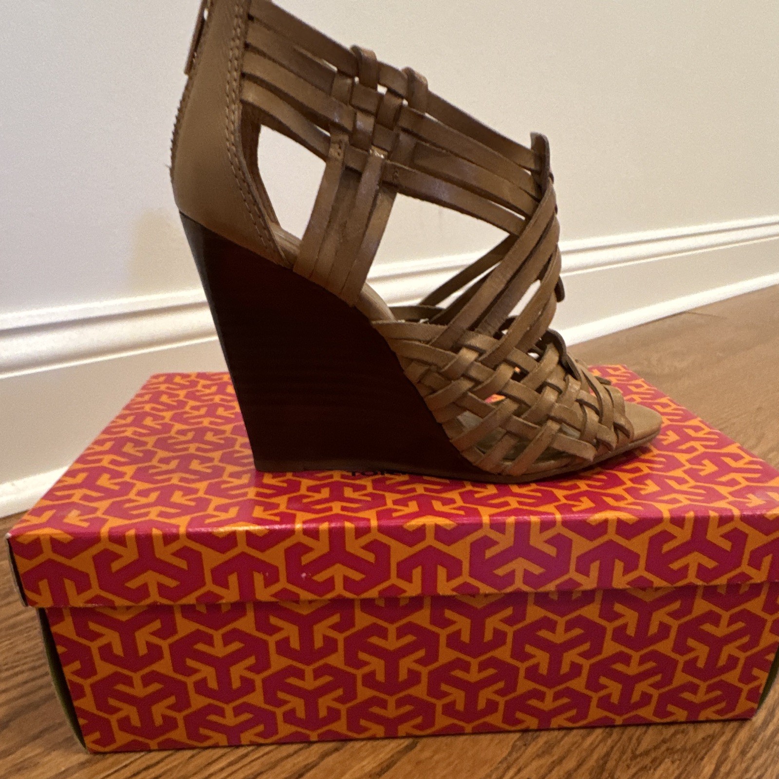 TORY BURCH brown Tan leather woven slingback wedge Sandals size 7