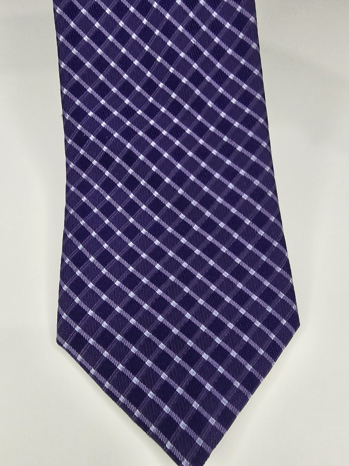Jos. A Bank Traveler Collection Stain Resistant Tie Purple 100% Silk 64″ Length