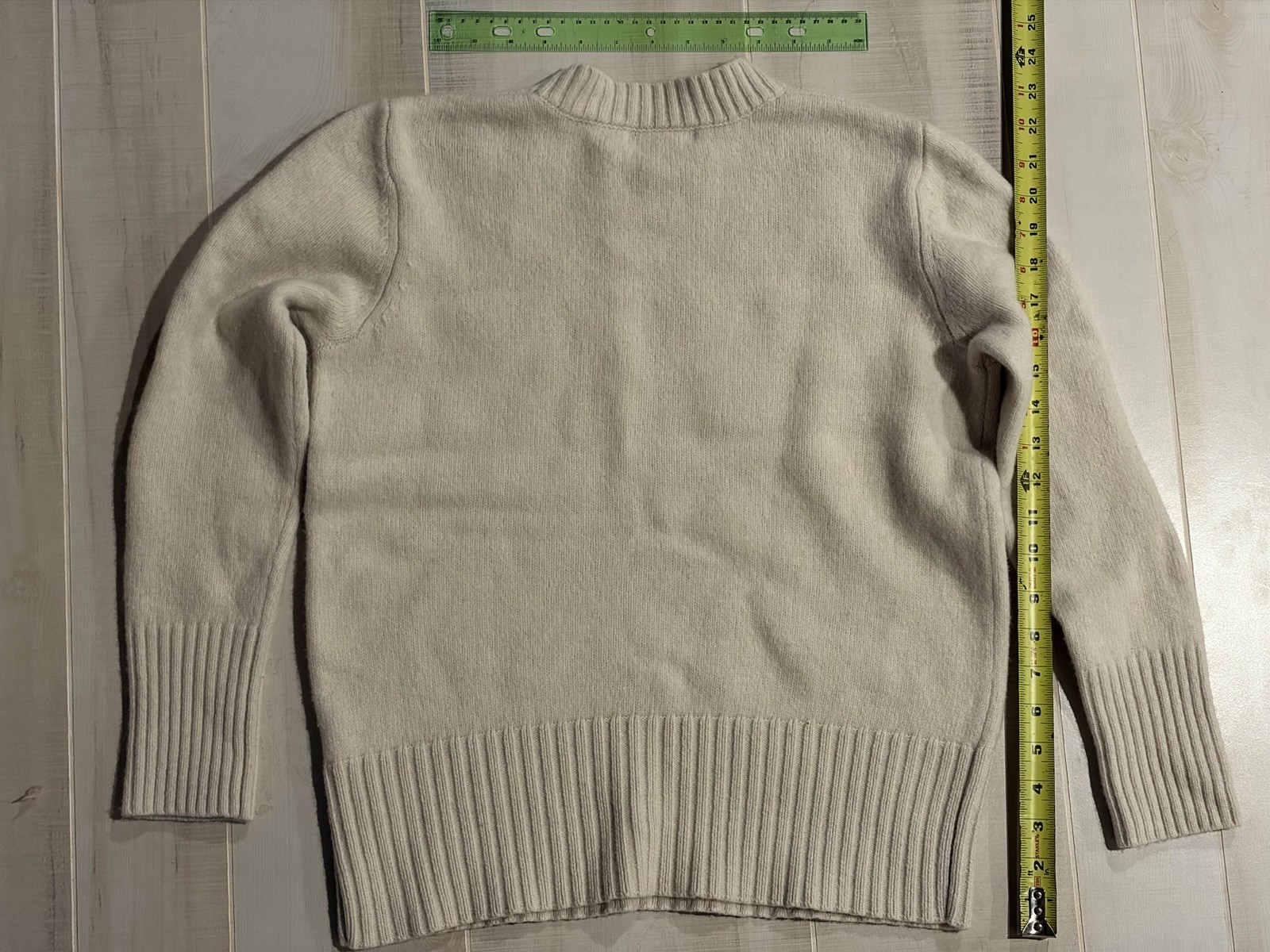 Woolovers Embroidered Set In Sleeve Sweater In Cream – M Womens 100% Lambswool