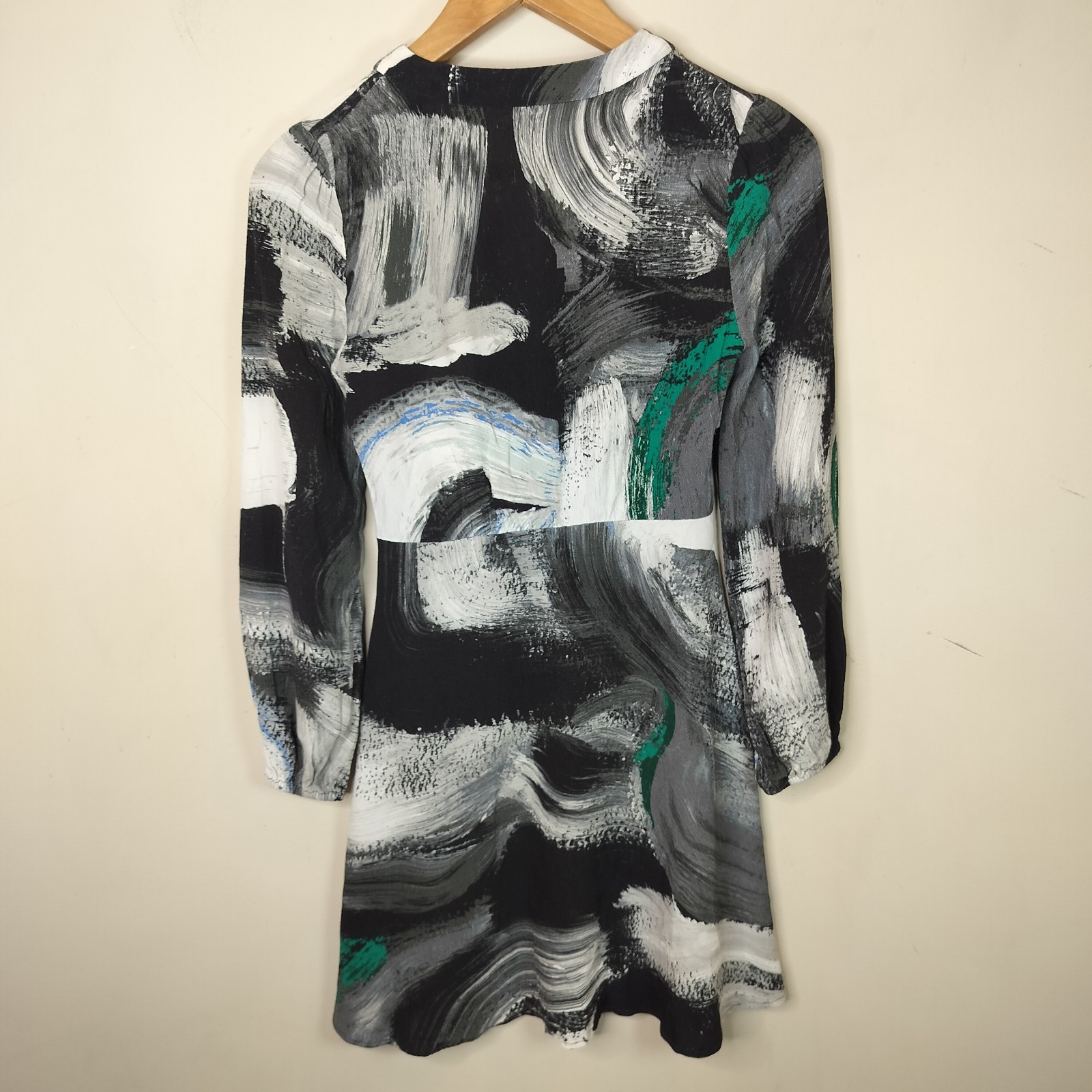 Diane von Furstenberg Dress Size 0 Brush Stroke Pattern Button Up Long Sleeve
