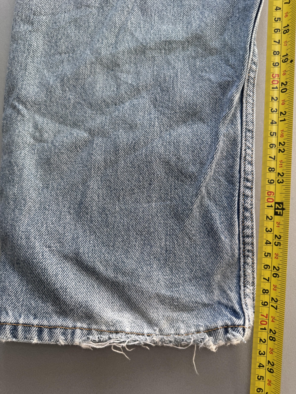 Levi’s 550 Mens Jeans W32xL28 Blue Light Wash Relaxed Tapered Fit Retro