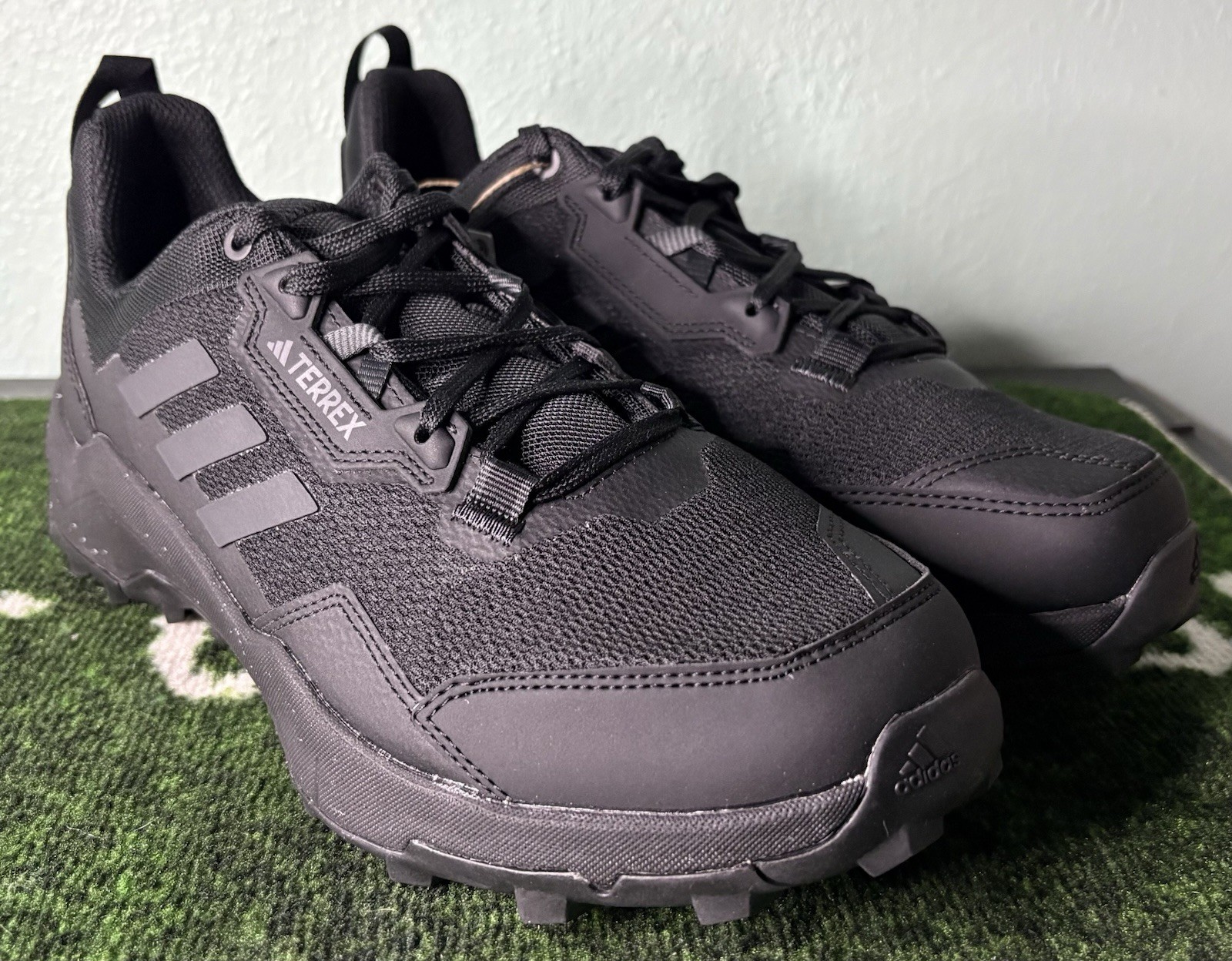 US Men’s 9 – Adidas TERREX AX4 “Black Carbon” HP7388, Hiking Shoes